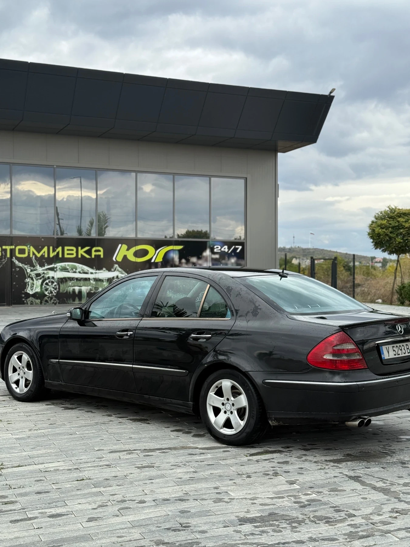 Mercedes-Benz E 270  - изображение 4