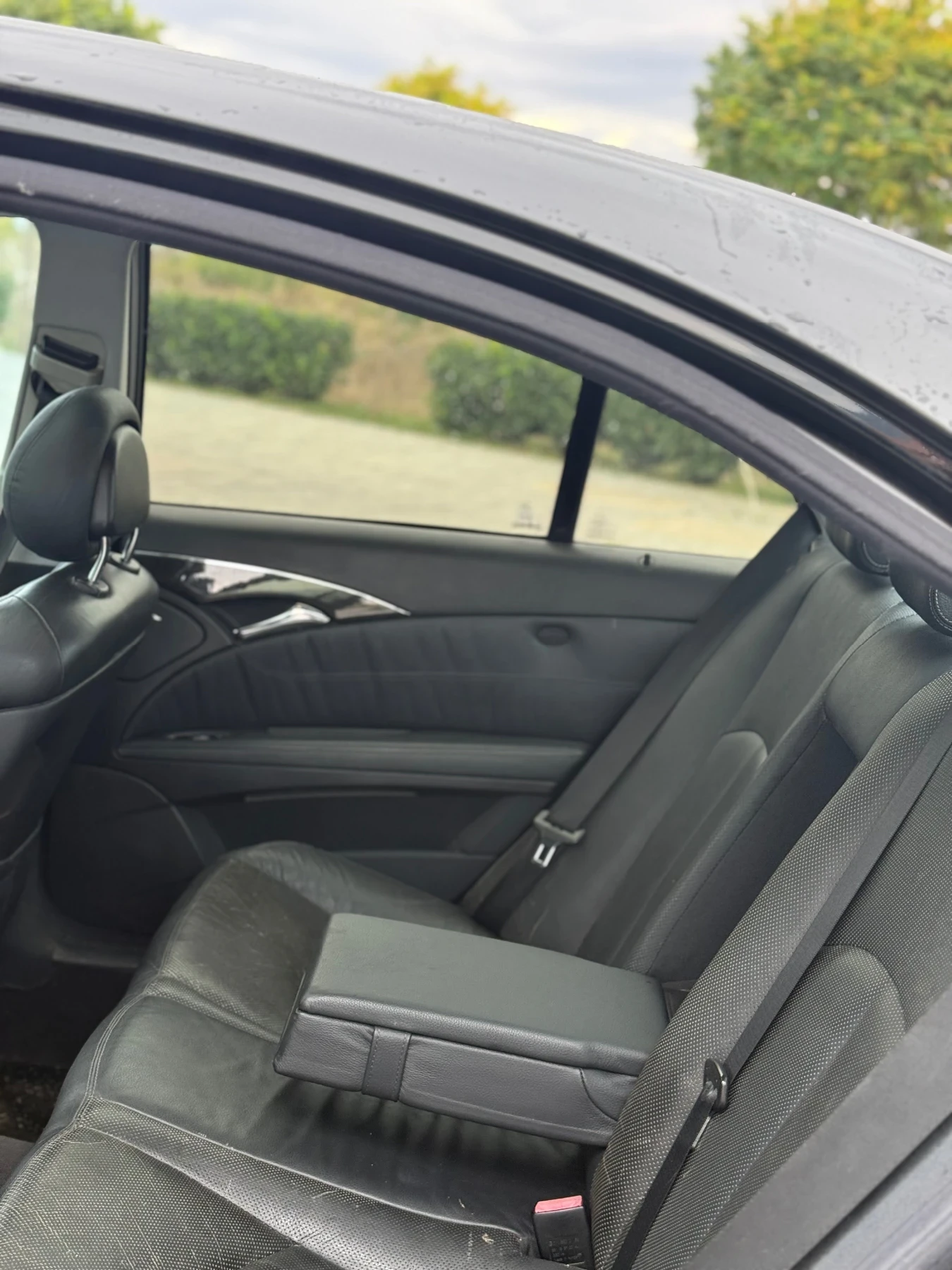 Mercedes-Benz E 270  - изображение 6