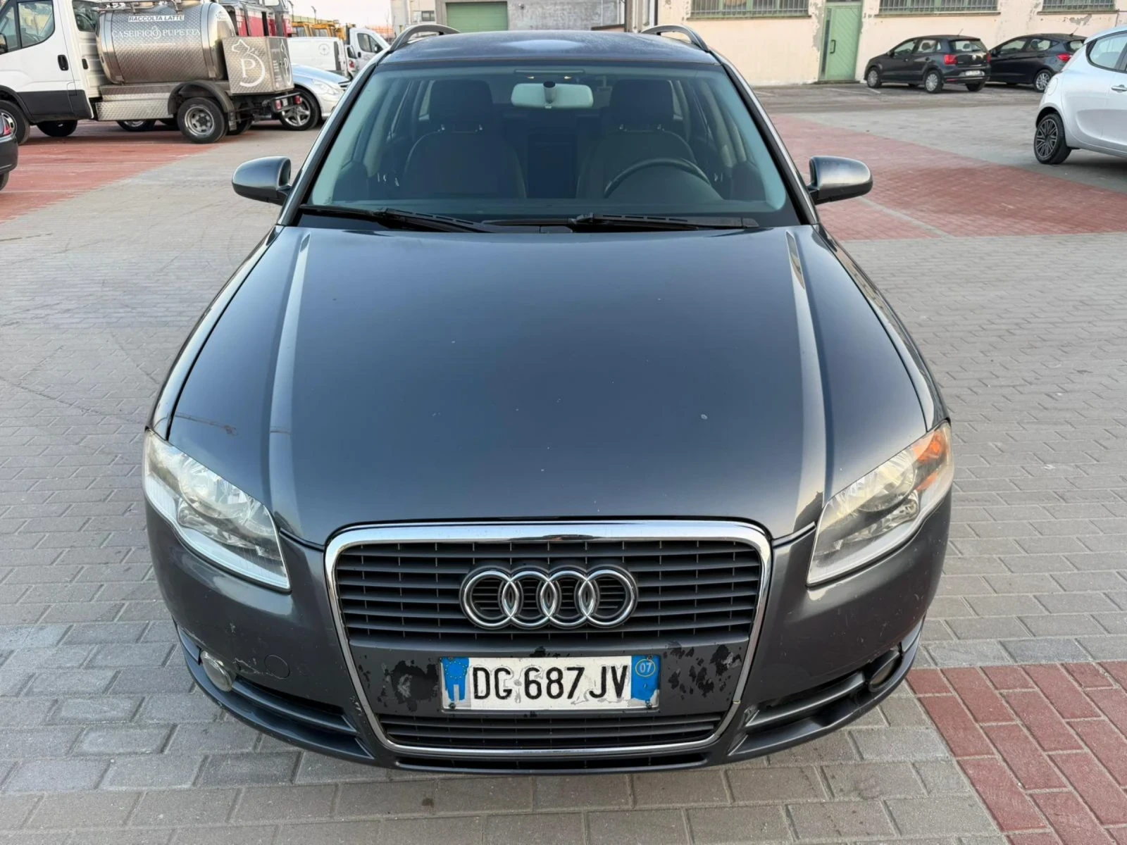 Audi A4 2.0TDi140ксА/С - изображение 2