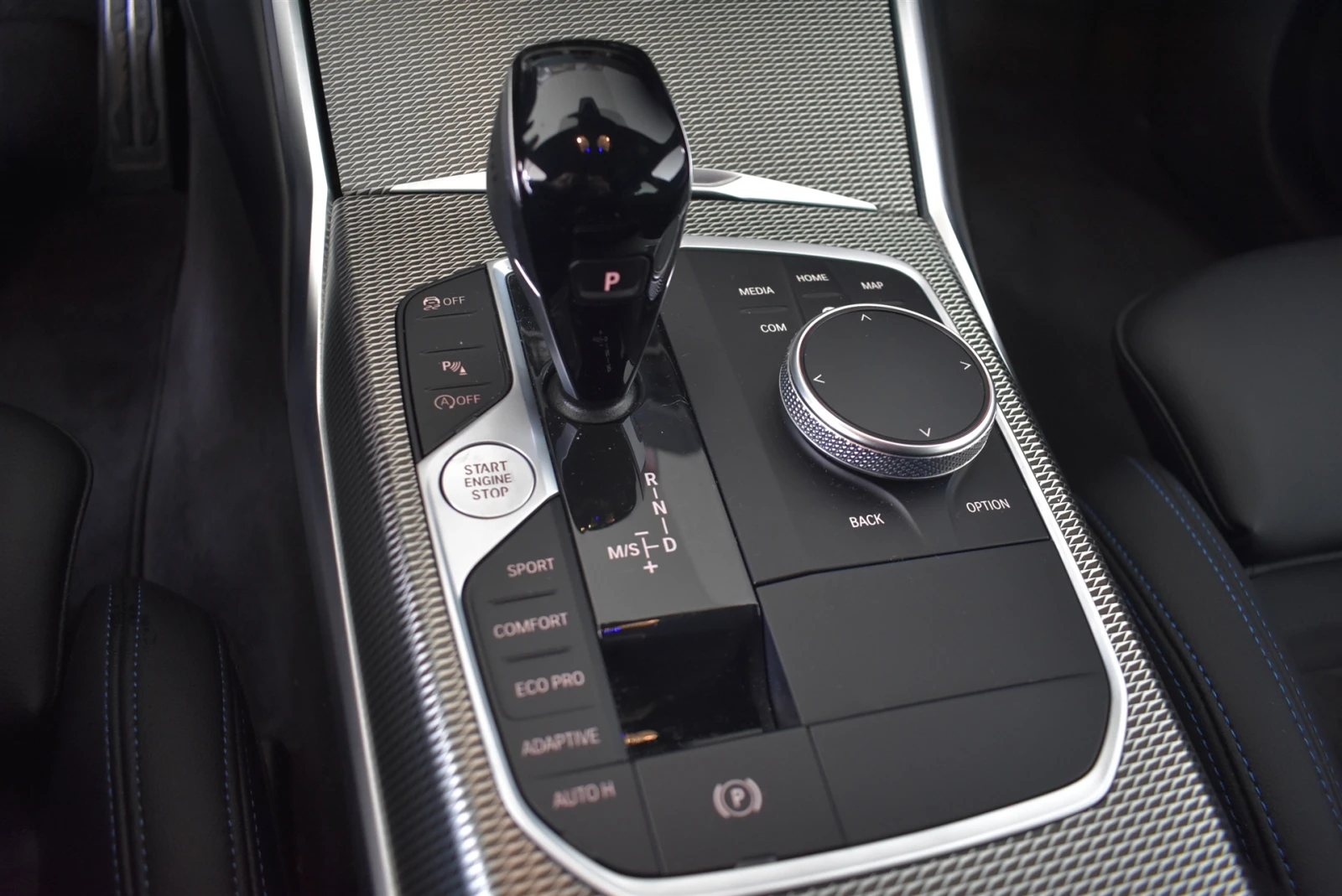 BMW 320 xDrive Седан - изображение 10