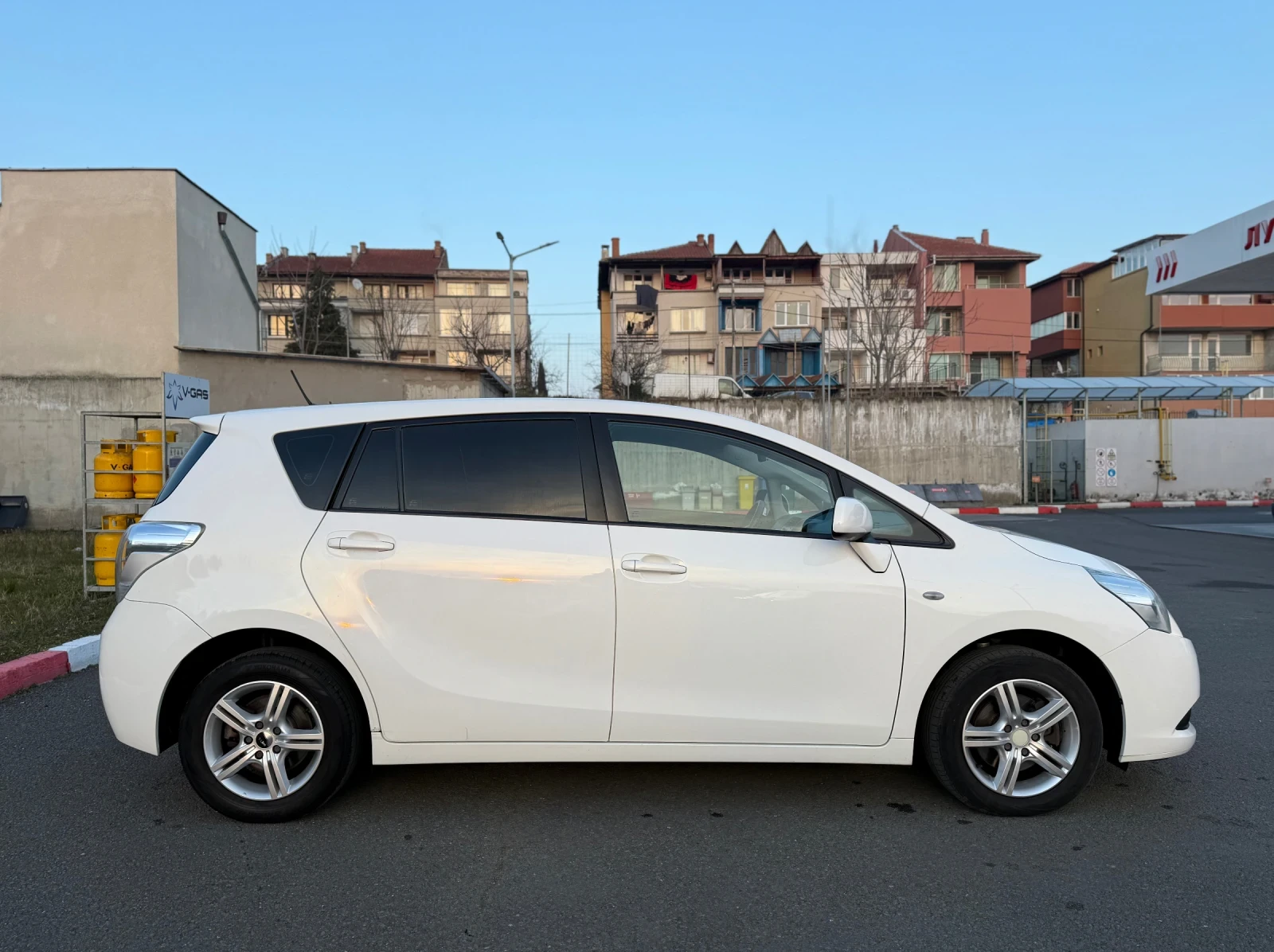 Toyota Verso 1.8 VVT-i ШВЕЙЦАРИЯ 100% РЕАЛЕН ВИДЕО ЛИЗИНГ - изображение 6