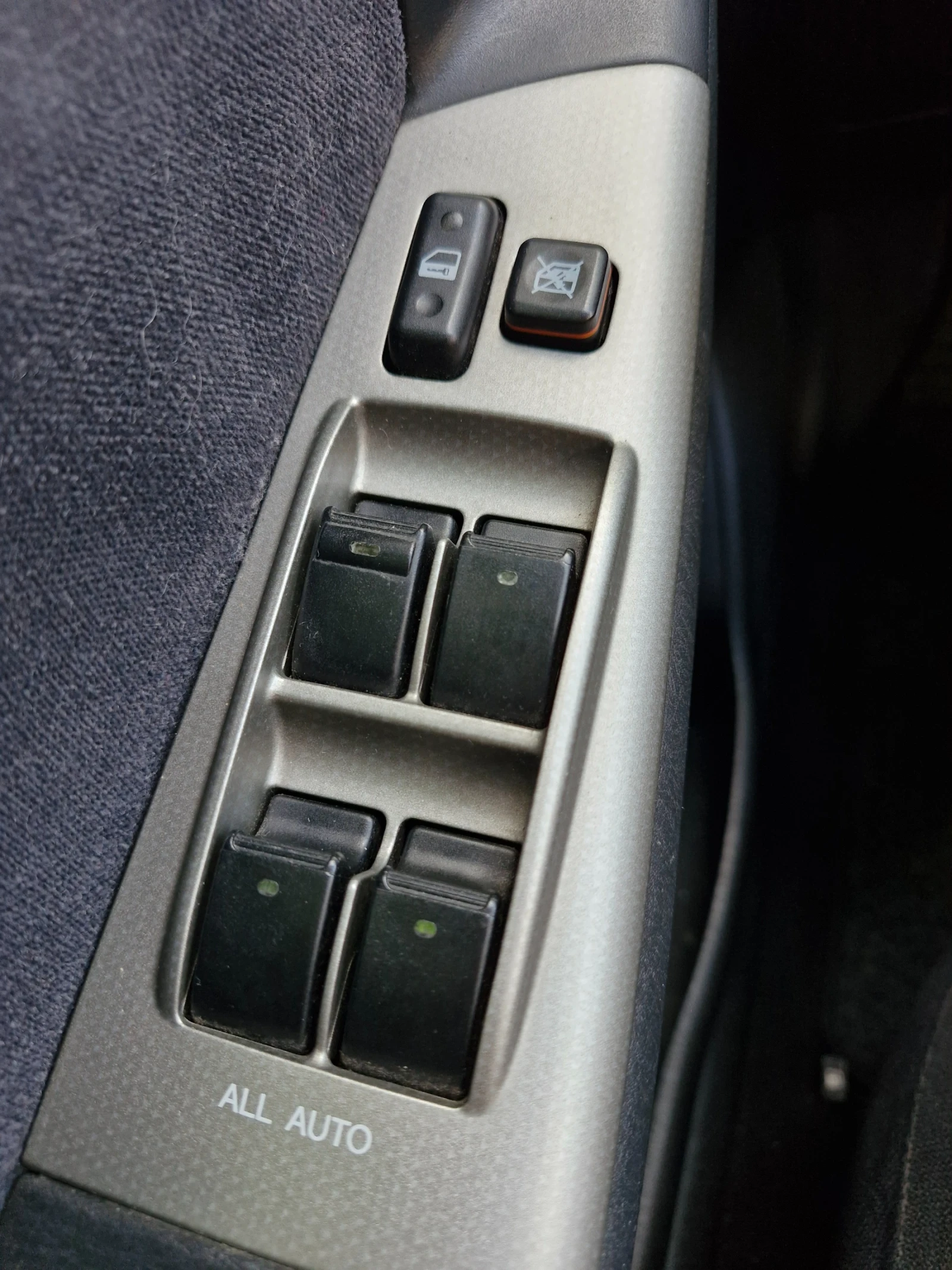 Toyota Corolla, снимка 13 - Автомобили и джипове - 54055739