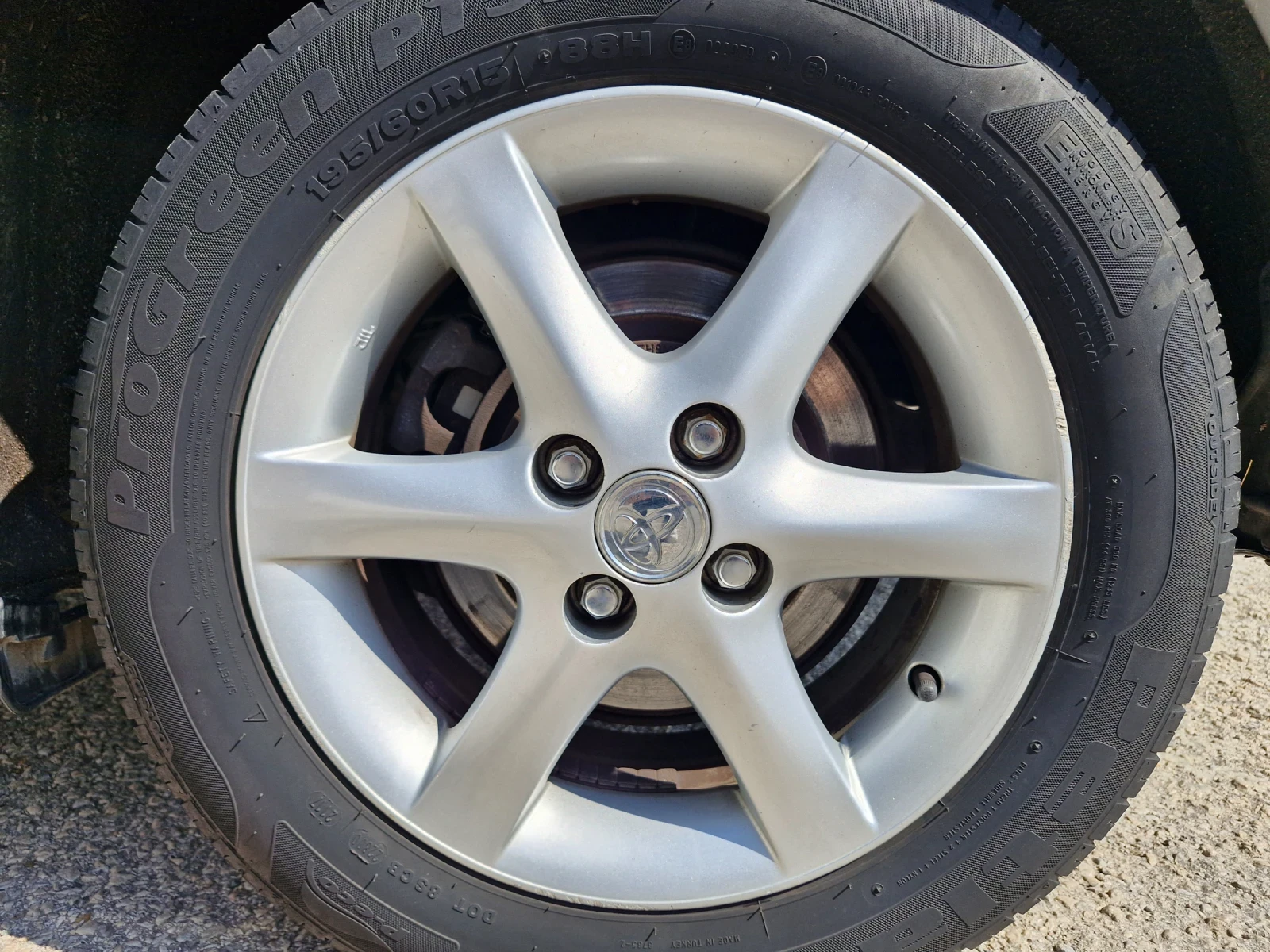 Toyota Corolla, снимка 6 - Автомобили и джипове - 54055739