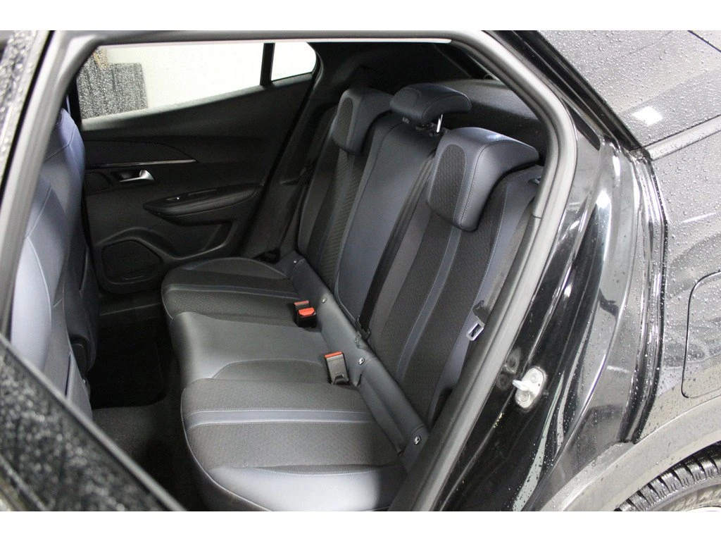 Peugeot 2008 1.5 HDI Allure, снимка 8 - Автомобили и джипове - 54218085