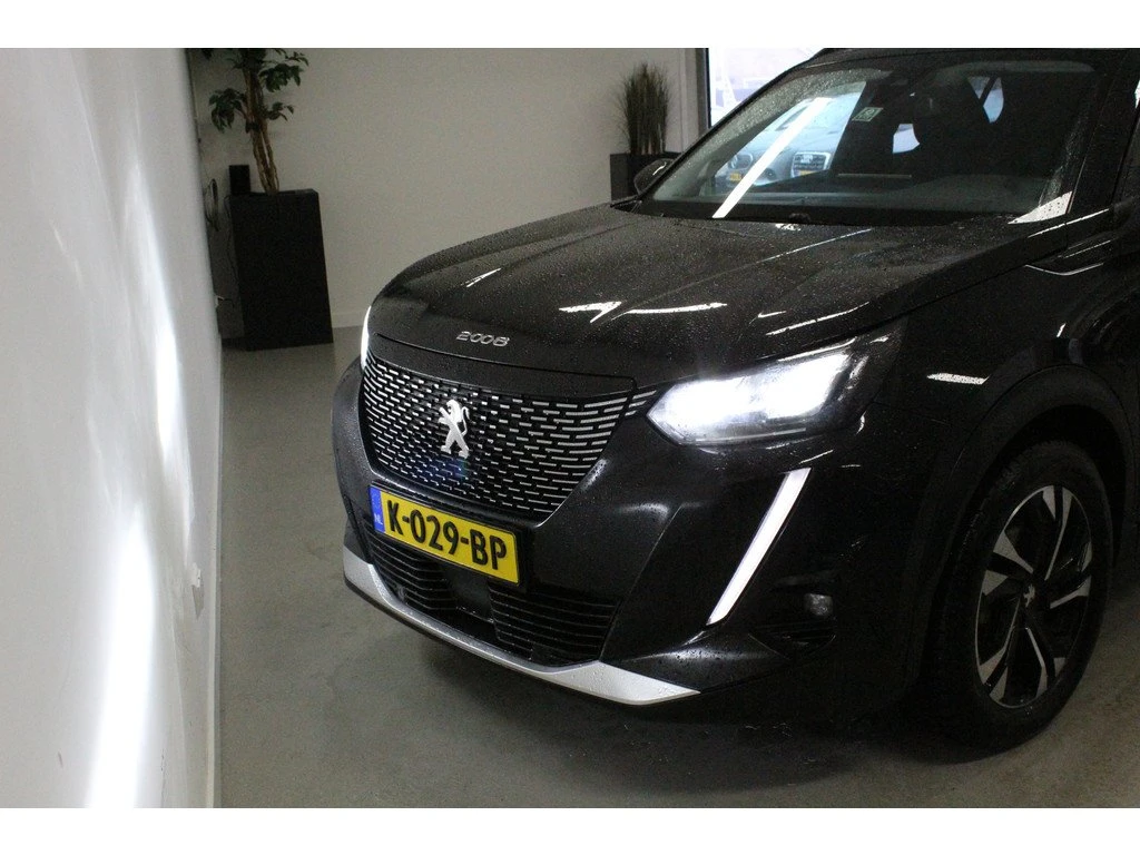 Peugeot 2008 1.5 HDI Allure, снимка 2 - Автомобили и джипове - 54218085