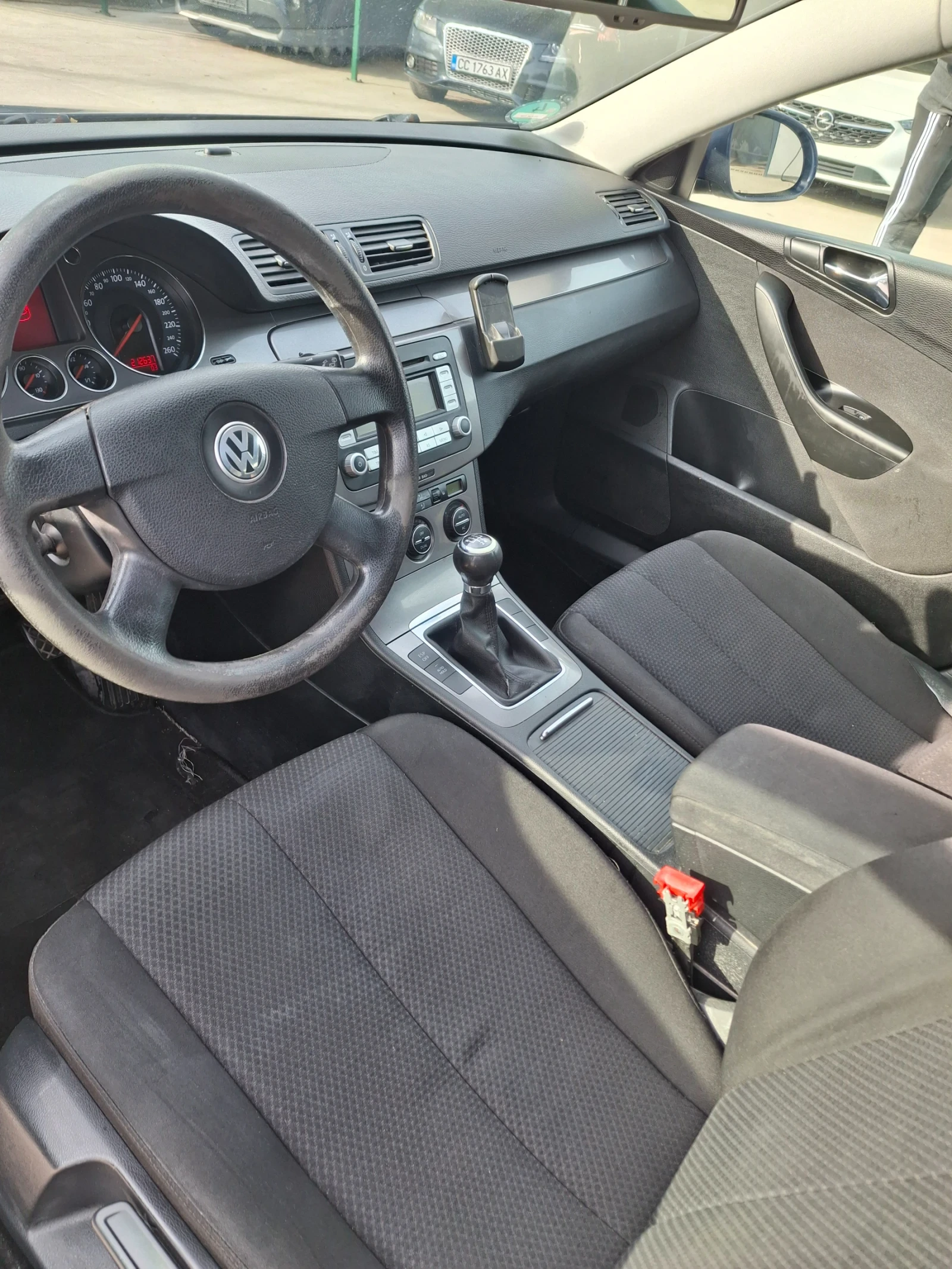 VW Passat 1.9TDI 105к.с , снимка 9 - Автомобили и джипове - 54416065