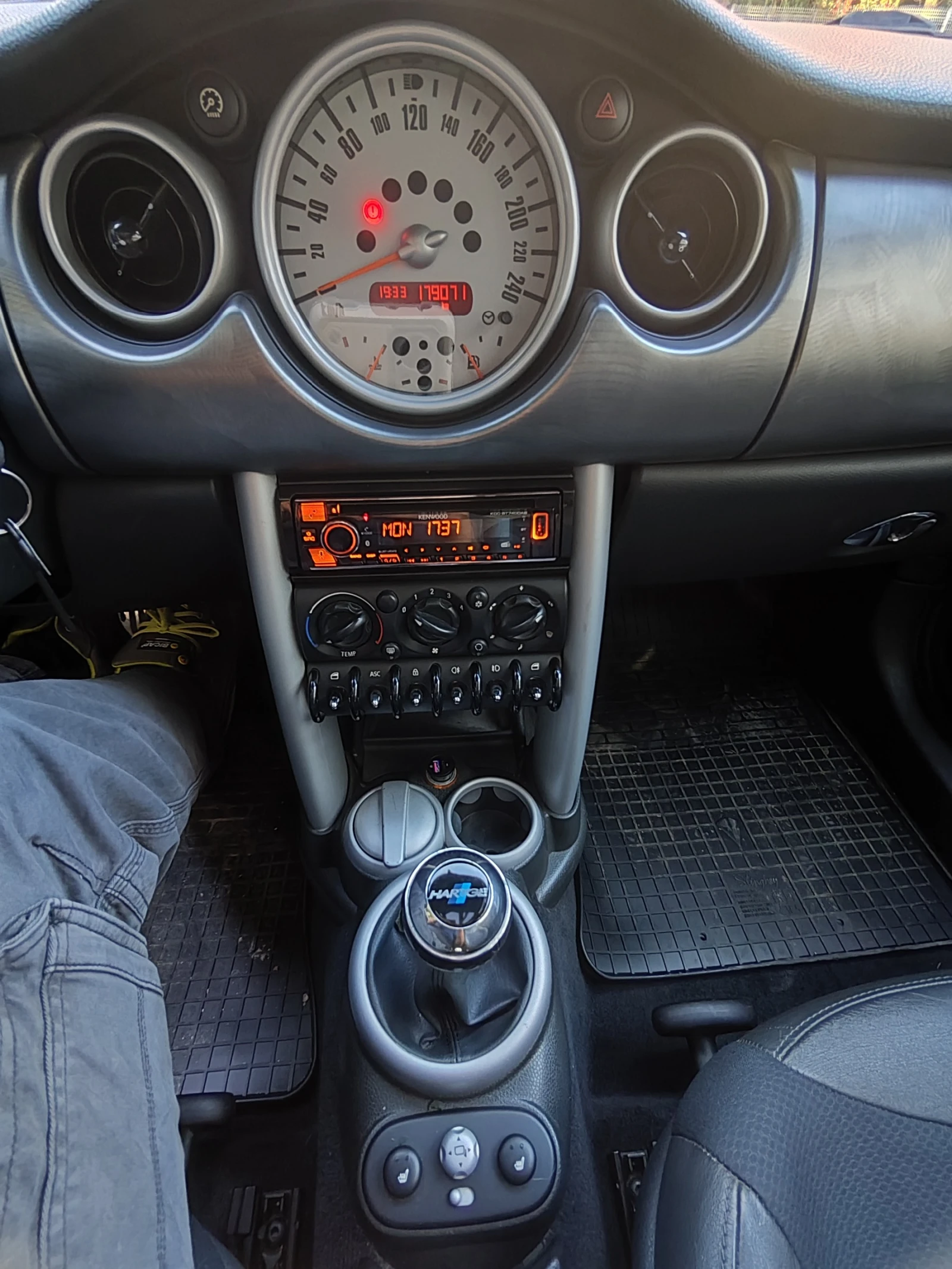 Mini Cooper s, снимка 9 - Автомобили и джипове - 55053429