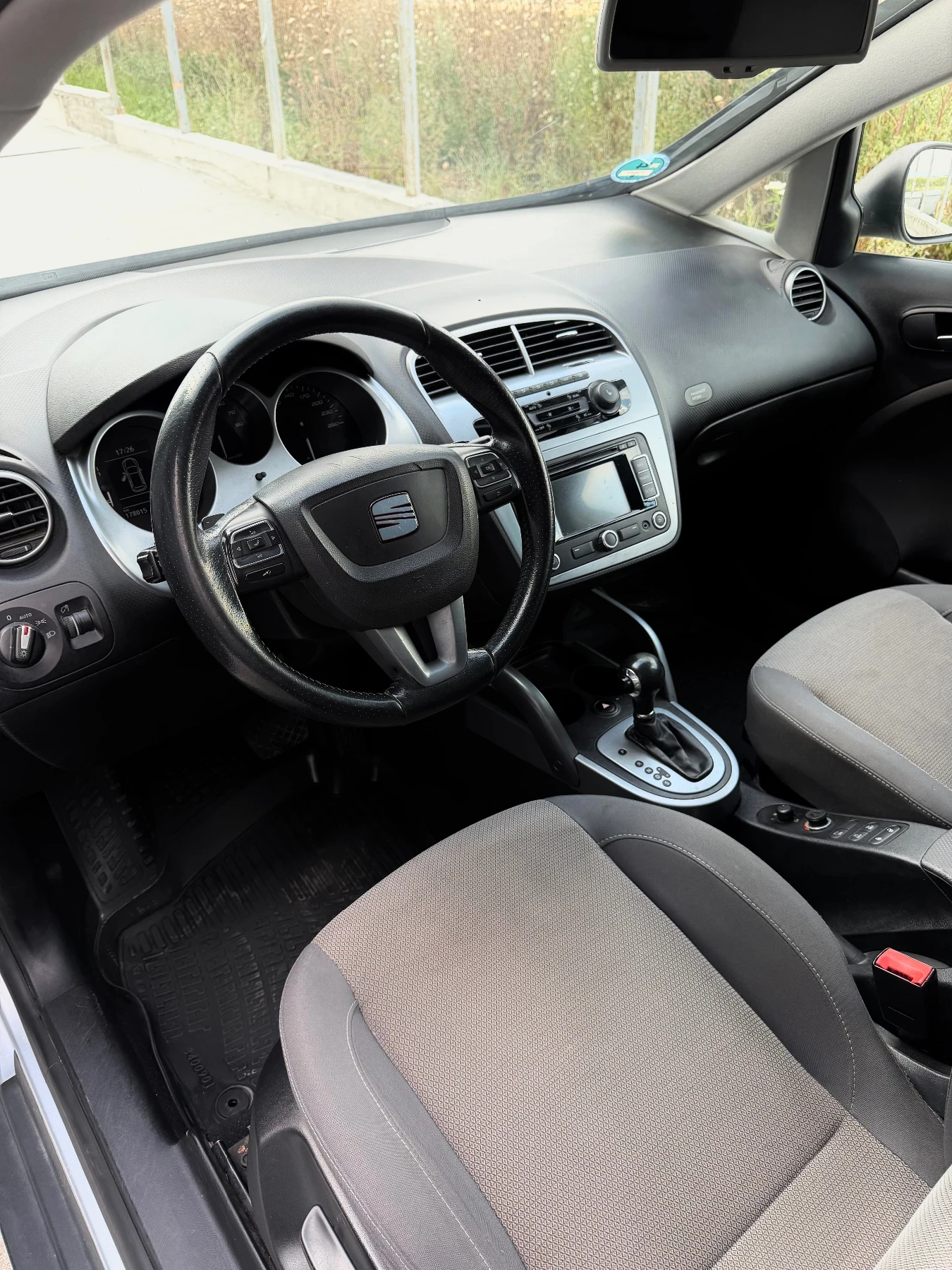 Seat Altea XL-Автоматик-Парктроник, снимка 9 - Автомобили и джипове - 55136250
