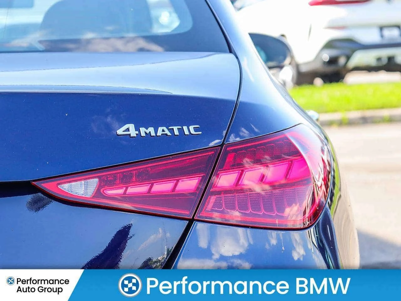 Mercedes-Benz C 300 * Premium & Sport Pkg Only 38, 000kms Wireless * C, снимка 10 - Автомобили и джипове - 55421839