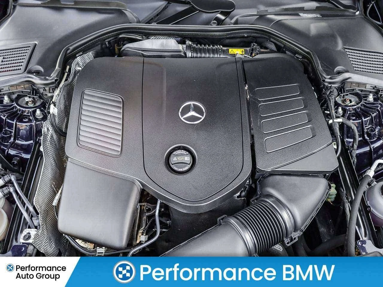Mercedes-Benz C 300 * Premium & Sport Pkg Only 38, 000kms Wireless * C, снимка 5 - Автомобили и джипове - 55421839
