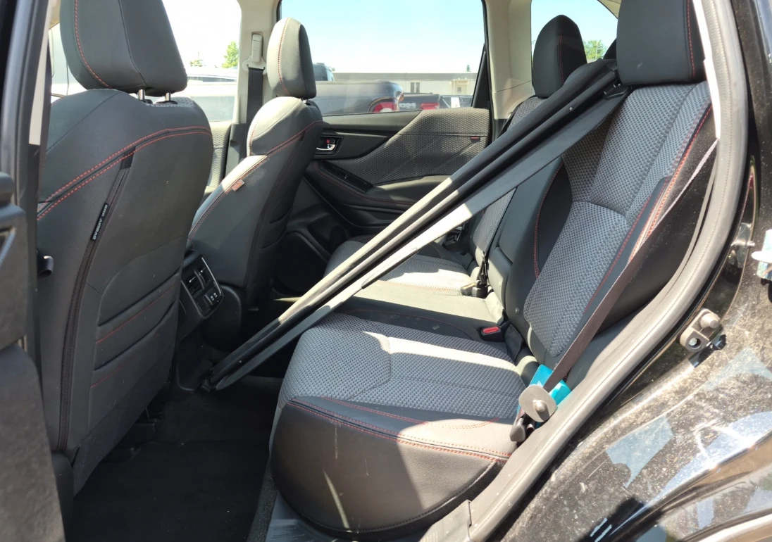 Subaru Forester * SPORT* AWD* Подгрев* Pano* Blind Spot* , снимка 12 - Автомобили и джипове - 55583799