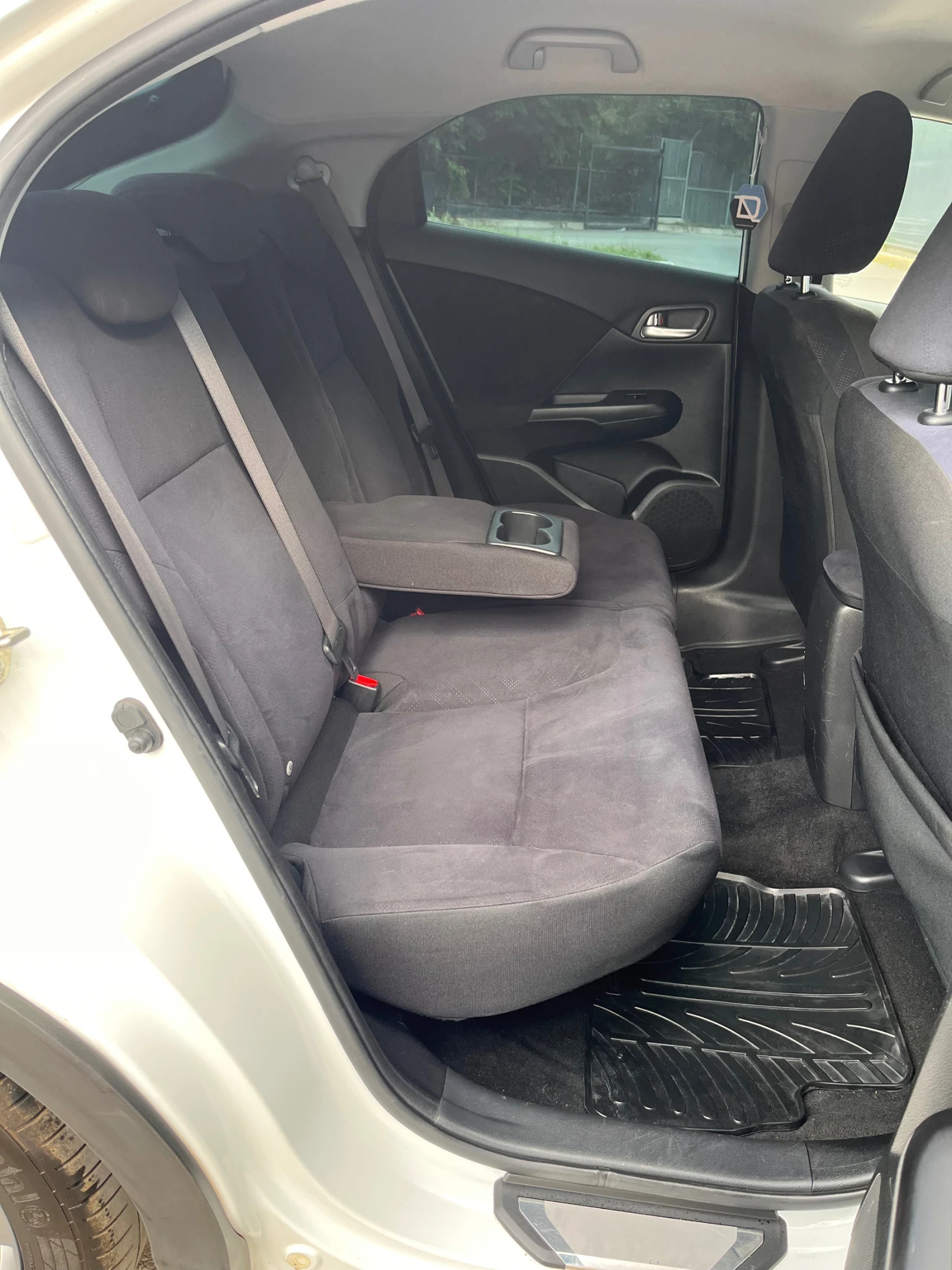 Honda Civic 2.2i-DTEC 150hp 6 скорости 4 врати, снимка 7 - Автомобили и джипове - 55947457
