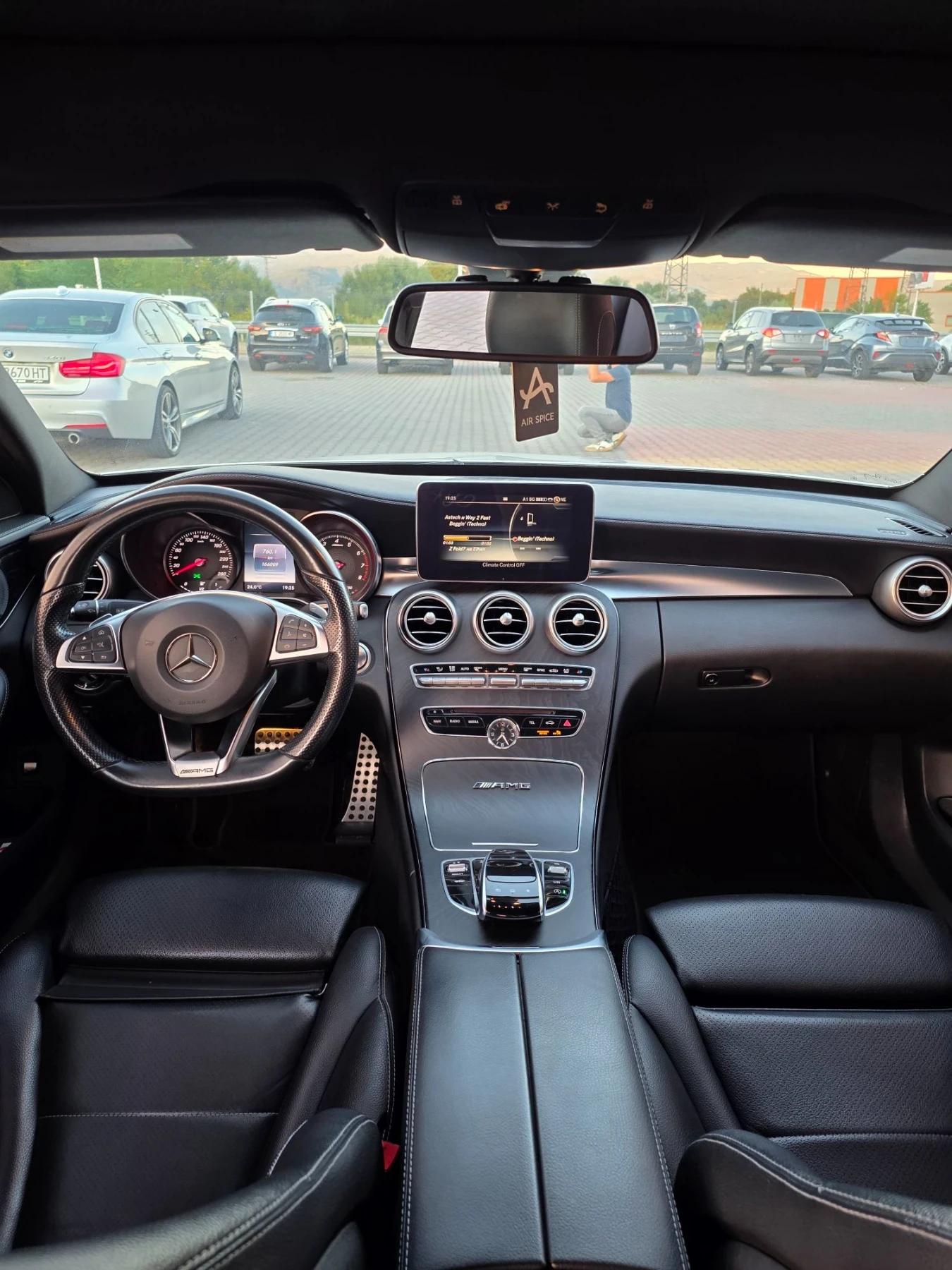Mercedes-Benz C 400, снимка 10 - Автомобили и джипове - 56131962