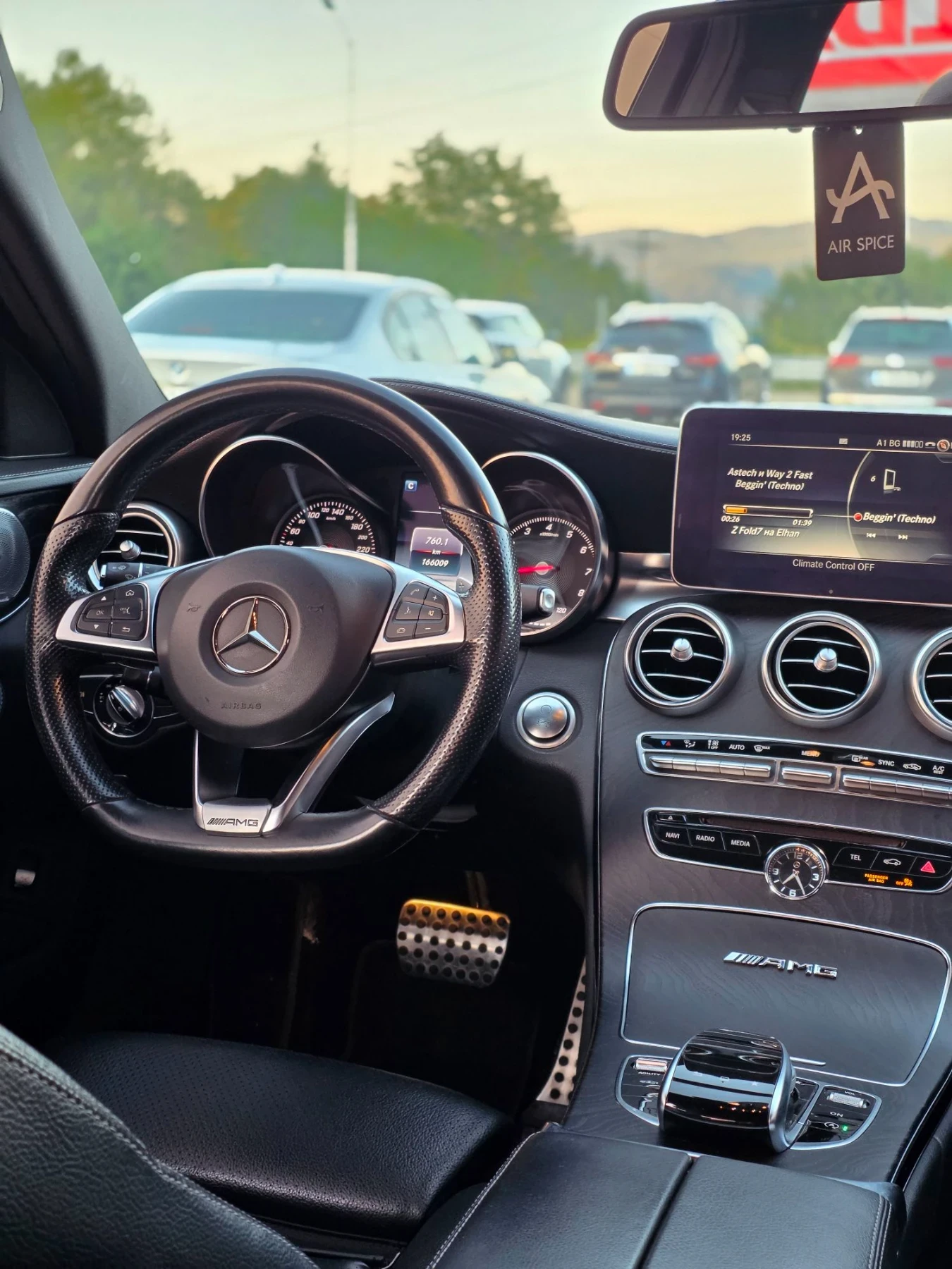 Mercedes-Benz C 400, снимка 9 - Автомобили и джипове - 56131962