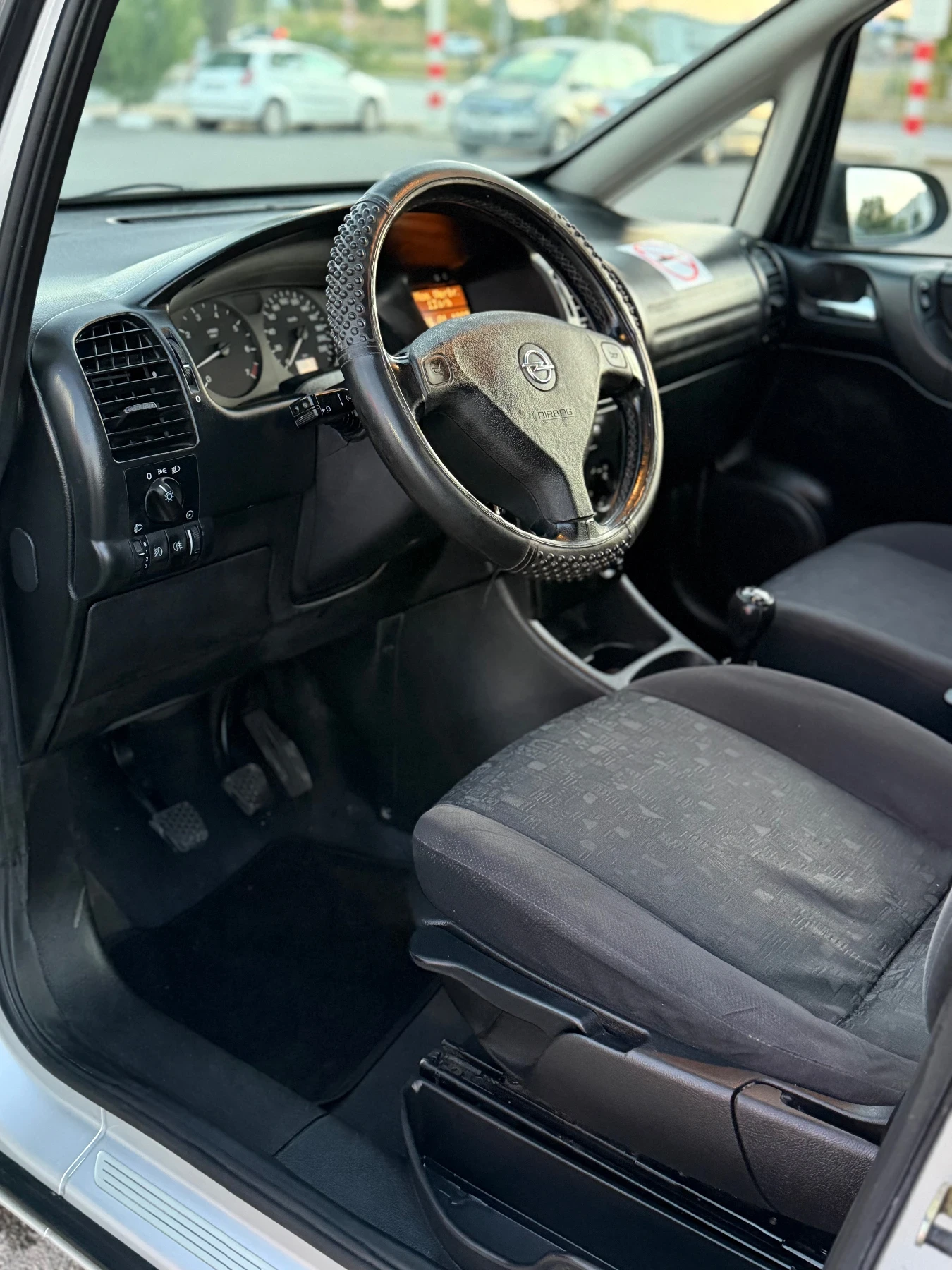 Opel Zafira 147 к.с * 7 места, снимка 6 - Автомобили и джипове - 56134259