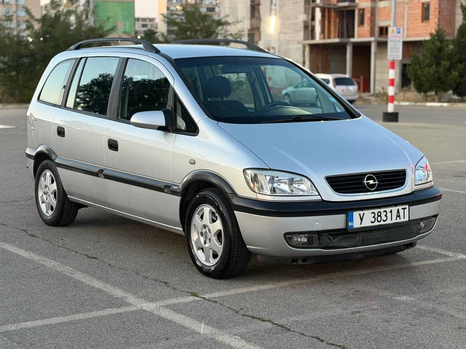 Opel Zafira 147 к.с * 7 места, снимка 3 - Автомобили и джипове - 56134259