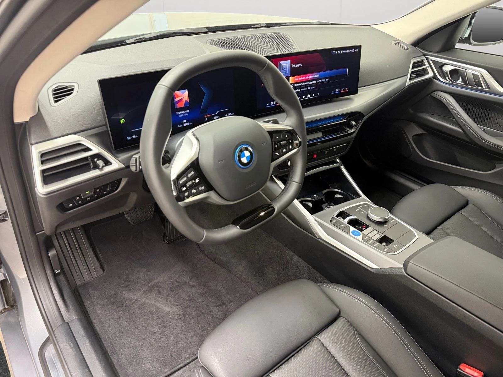 BMW i4 eDrive40 Leather Navi LED , снимка 9 - Автомобили и джипове - 56259753