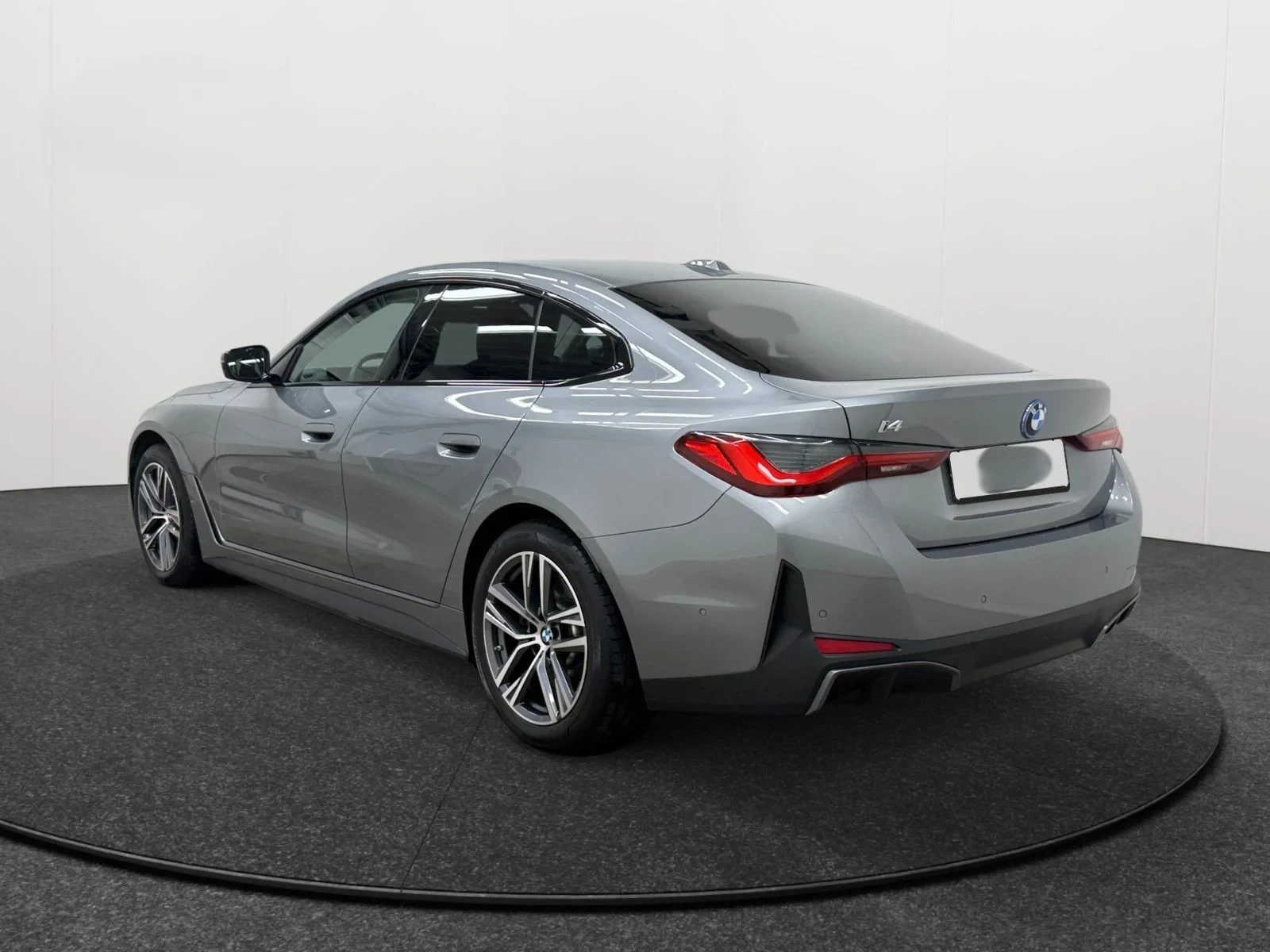 BMW i4 eDrive40 Leather Navi LED , снимка 4 - Автомобили и джипове - 56259753