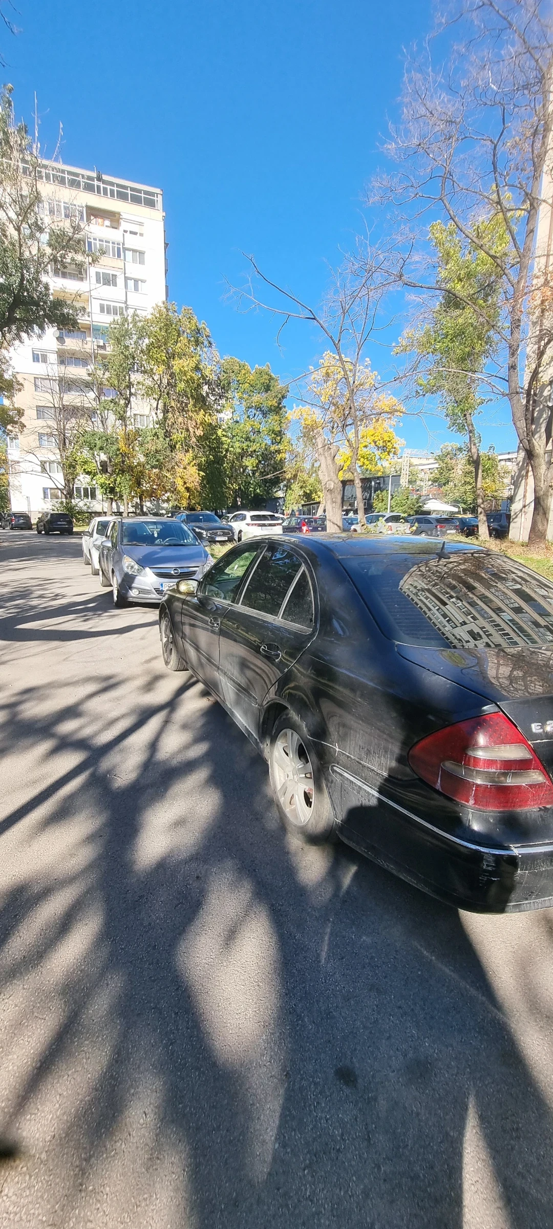 Mercedes-Benz E 270, снимка 5 - Автомобили и джипове - 56629371