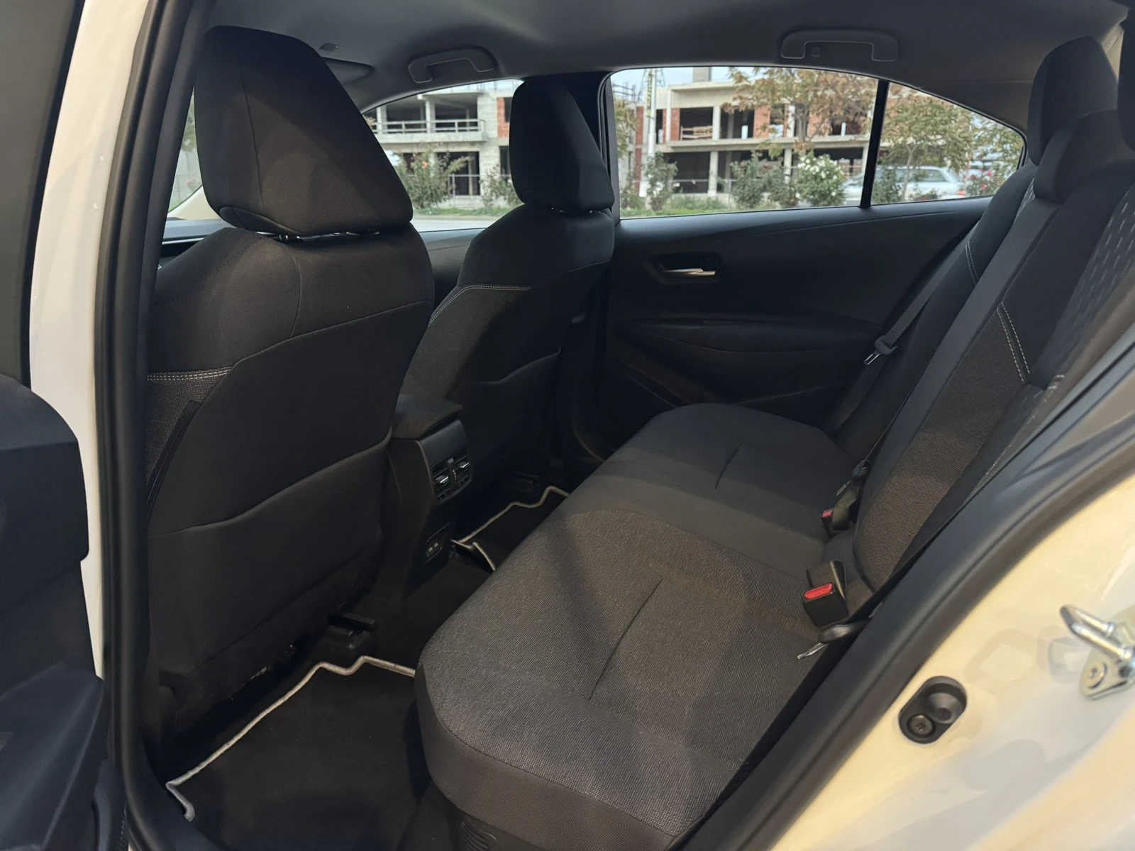Toyota Corolla Executive, снимка 16 - Автомобили и джипове - 56737699