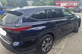     Toyota Highlander XLE AWD