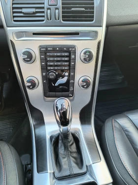 Volvo XC60 - 17400 € / 34031.44 лв. - 93231660 13