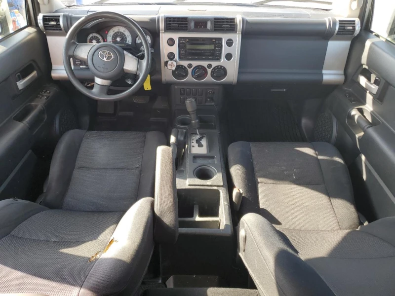 Toyota Fj cruiser, снимка 8 - Автомобили и джипове - 47741093