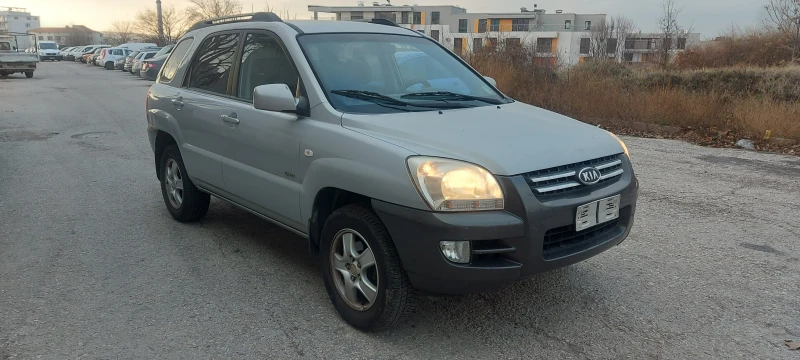 Kia Sportage 2.0 D, снимка 1 - Автомобили и джипове - 48669643