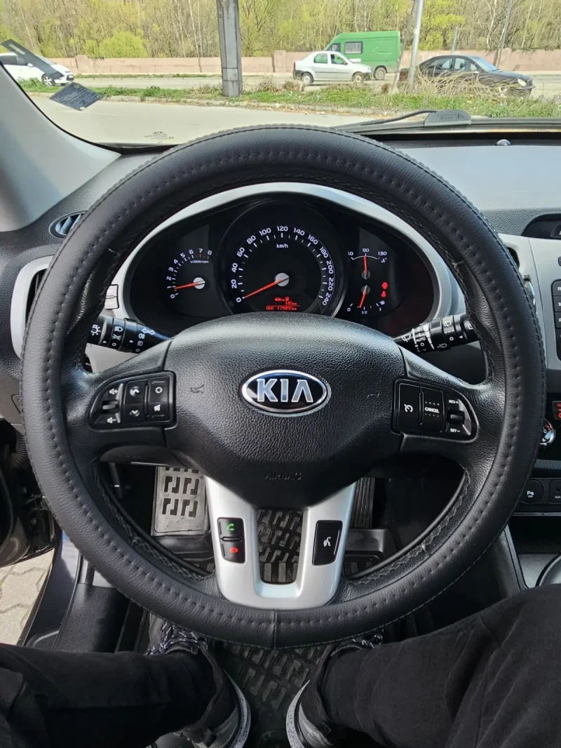 Kia Sportage Facelift 1.6 135p.s GAZ INJECTION BRC, снимка 12 - Автомобили и джипове - 49526894