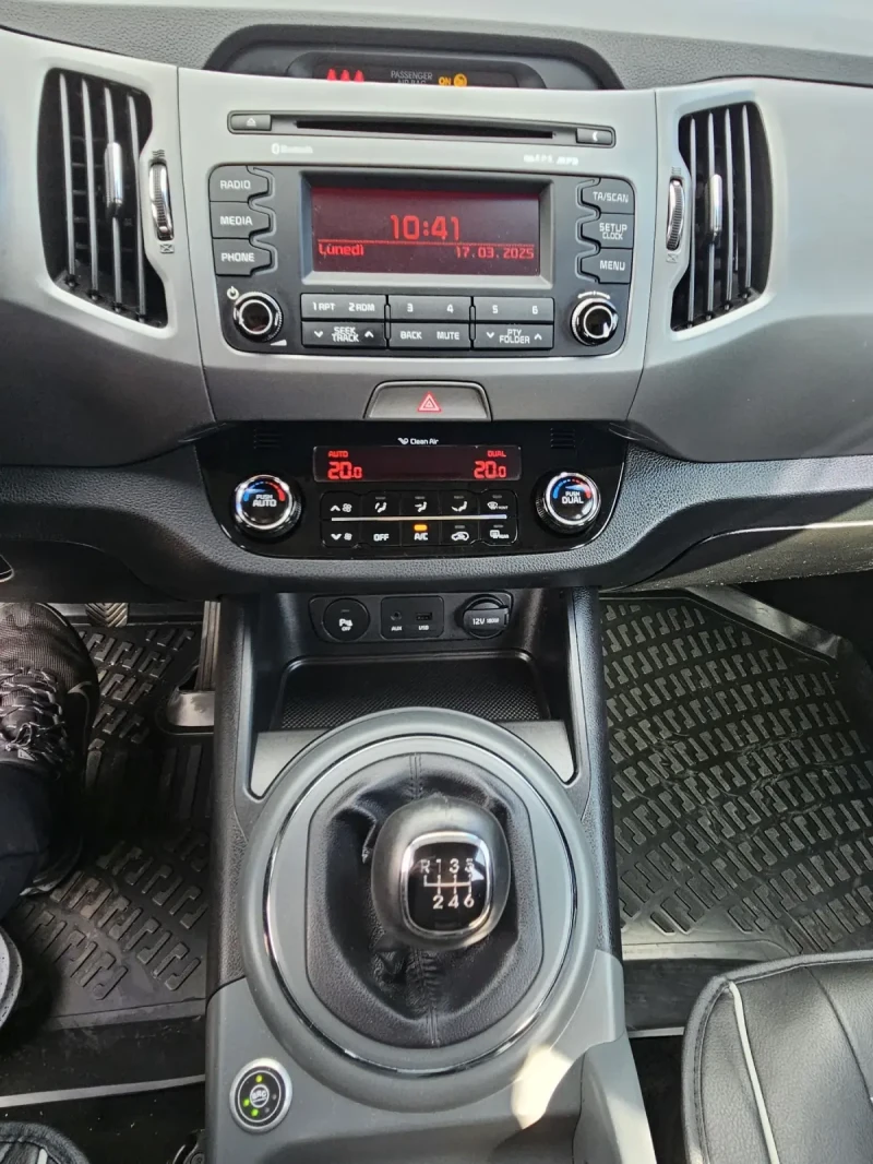 Kia Sportage Facelift 1.6 135p.s GAZ INJECTION BRC, снимка 11 - Автомобили и джипове - 49526894