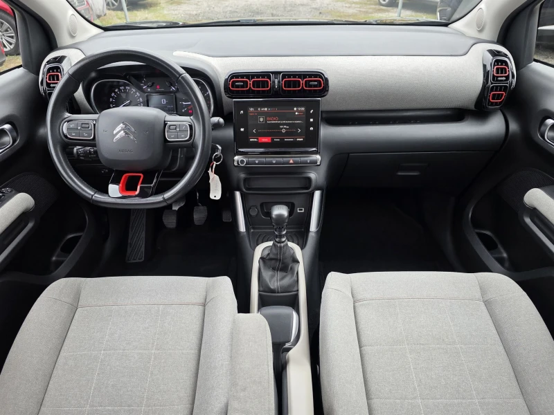 Citroen C3 Aircross 1.2 PureTech Feel Panorama, снимка 8 - Автомобили и джипове - 52312587