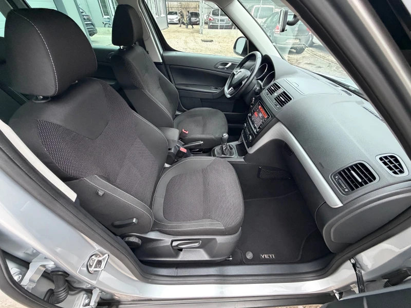 Skoda Yeti 2.0TDI* FACE* UNIKAT* EVRO6, снимка 12 - Автомобили и джипове - 53439934