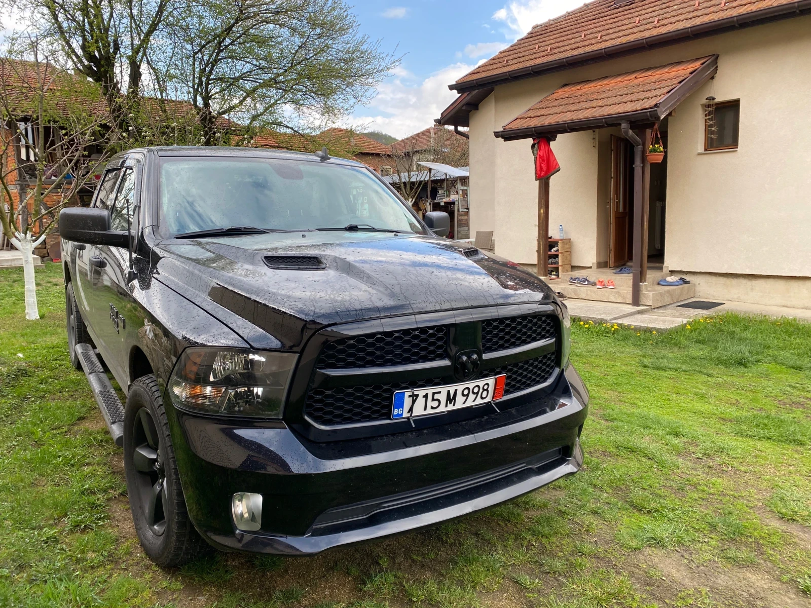 Dodge RAM 1500 5, 7 HEMI - изображение 2
