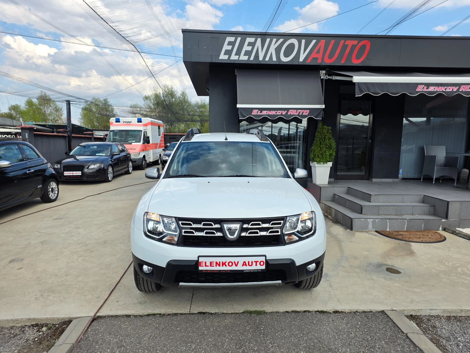 Dacia Duster 1.2 I-125к.с EURO 6-4Х4-КЛИМАТИК-ШВЕЙЦАРИЯ  - изображение 2