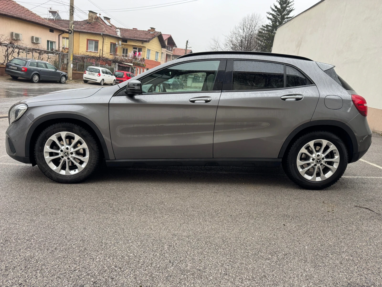 Mercedes-Benz GLA 200  - изображение 3