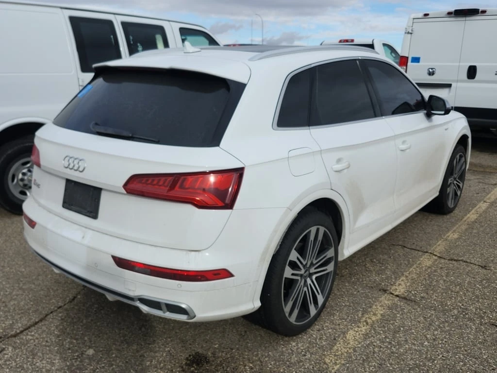 Audi SQ5 * 3.0 TFSI quattro Technik tiptronic * CARFAX * БЕ - изображение 4
