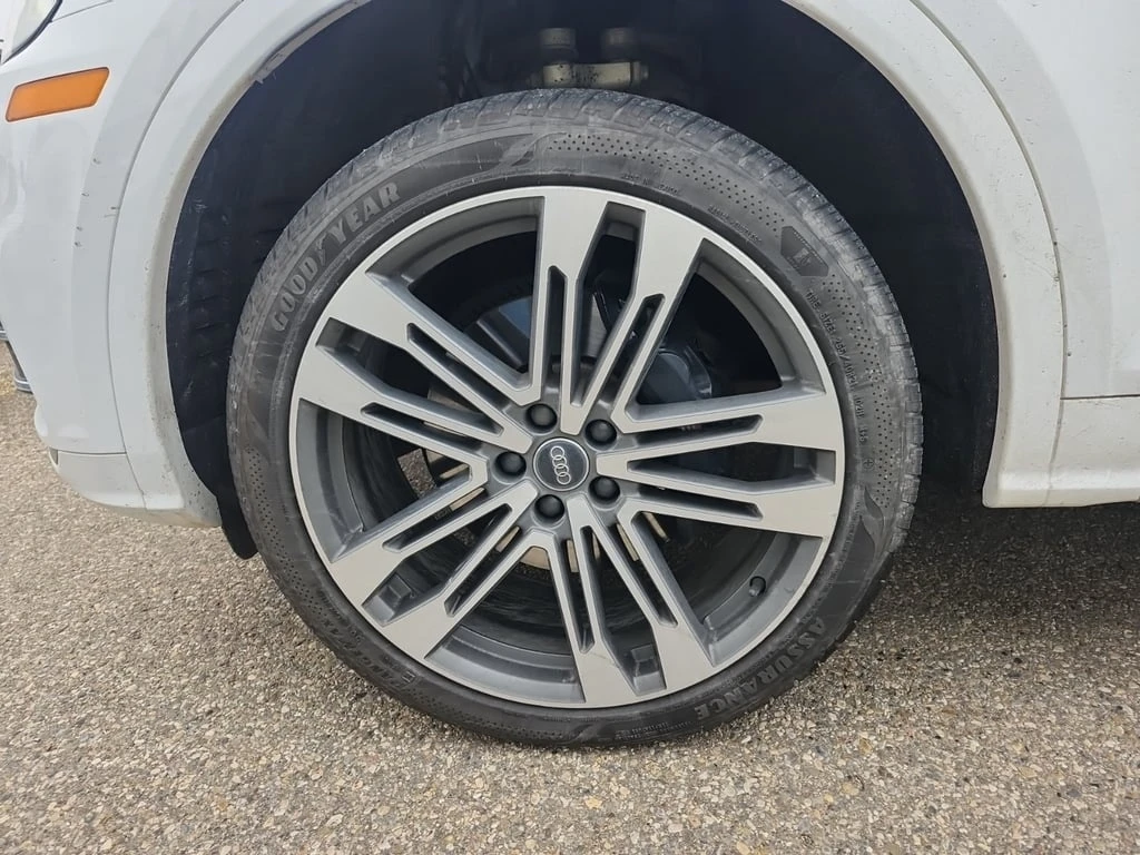 Audi SQ5 * 3.0 TFSI quattro Technik tiptronic * CARFAX * БЕ - изображение 7