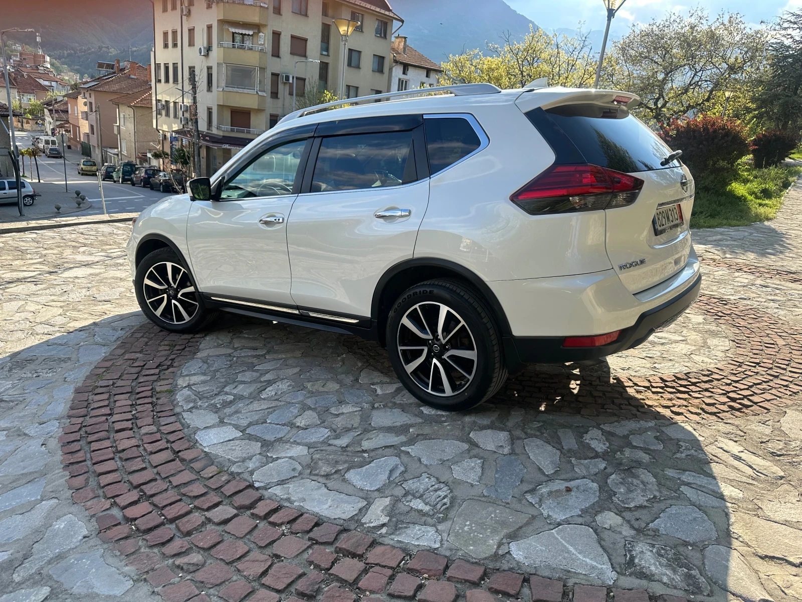 Nissan Rogue SL AWD, снимка 4 - Автомобили и джипове - 54239977