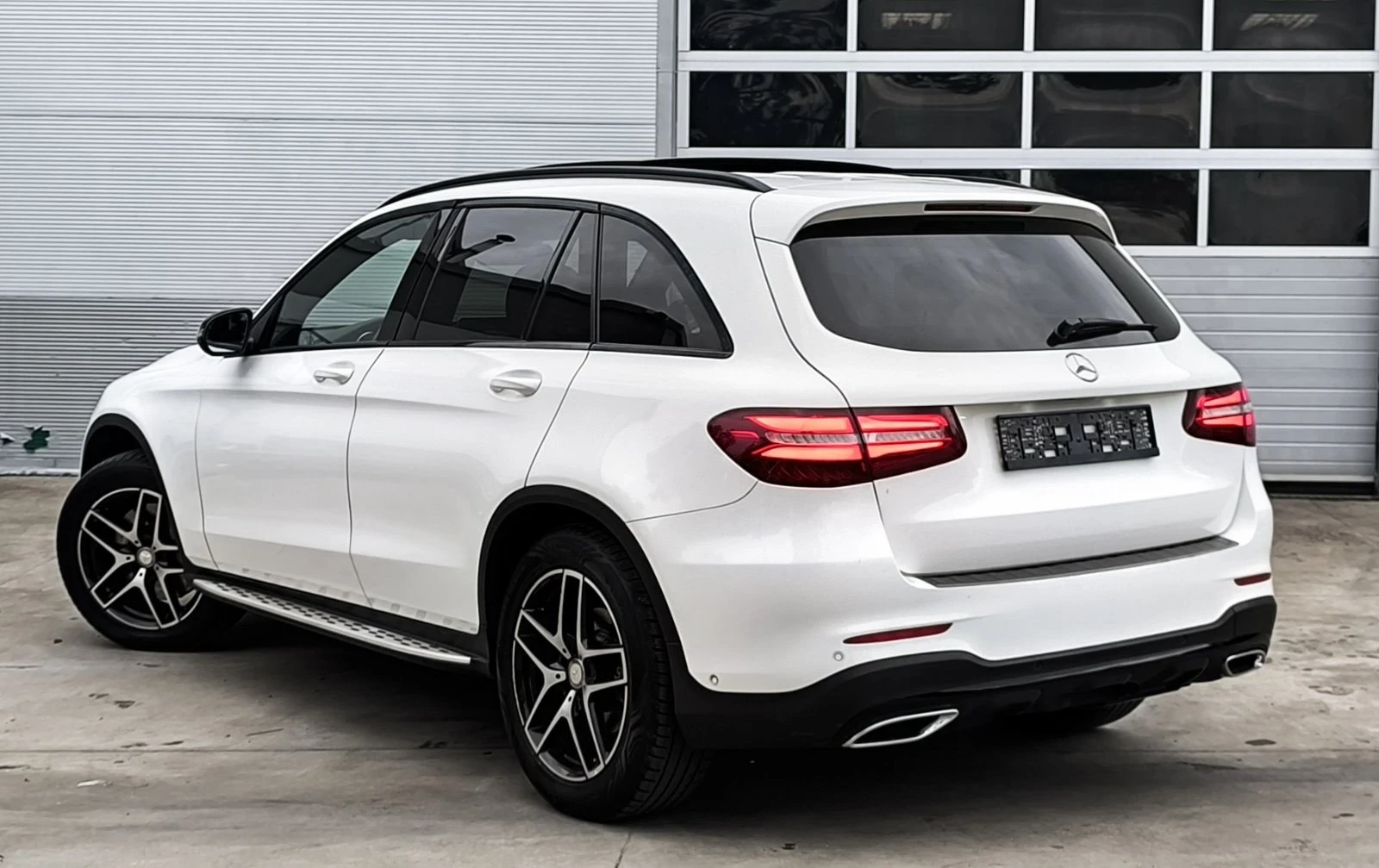 Mercedes-Benz GLC 250 D AMG PACKET.ПАНОРАМА FULL, снимка 4 - Автомобили и джипове - 54610636