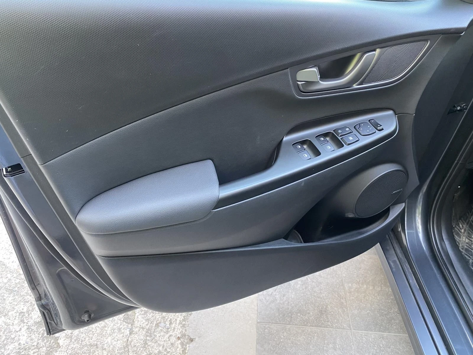 Hyundai Kona 64kw/204 k.c, снимка 8 - Автомобили и джипове - 54767705