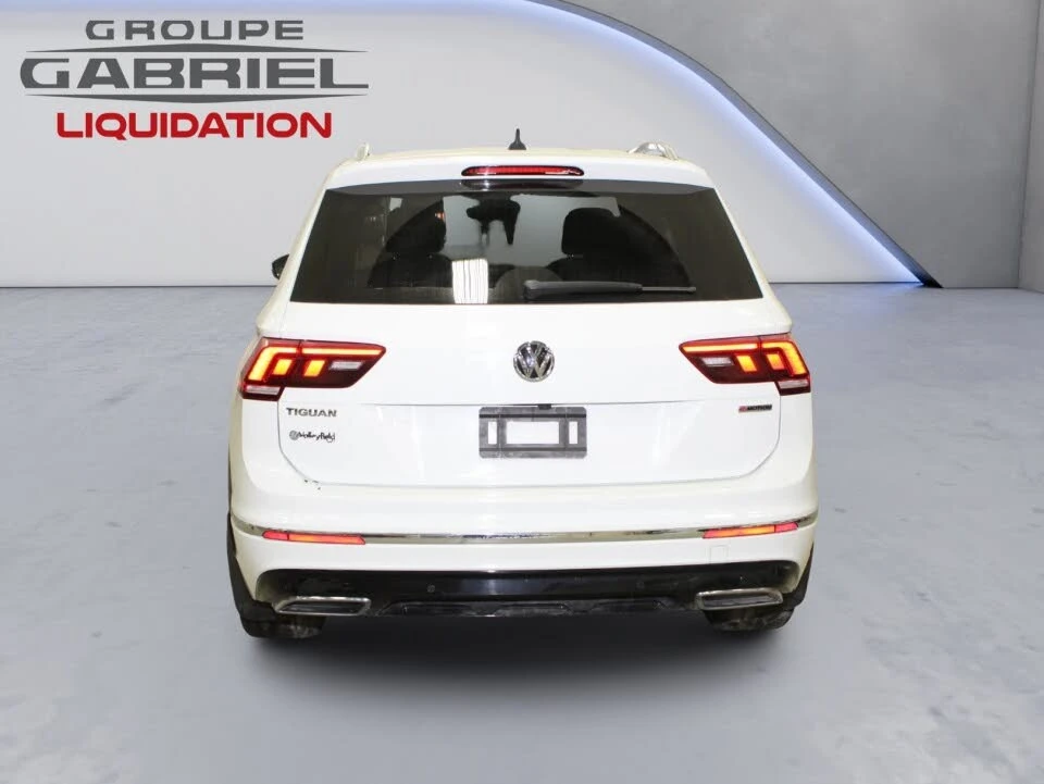 VW Tiguan SEL PREMIUM* R-LINE* ДИГИТАЛНО* ТАБЛО* ПАНО* ДИСТР, снимка 5 - Автомобили и джипове - 54782845