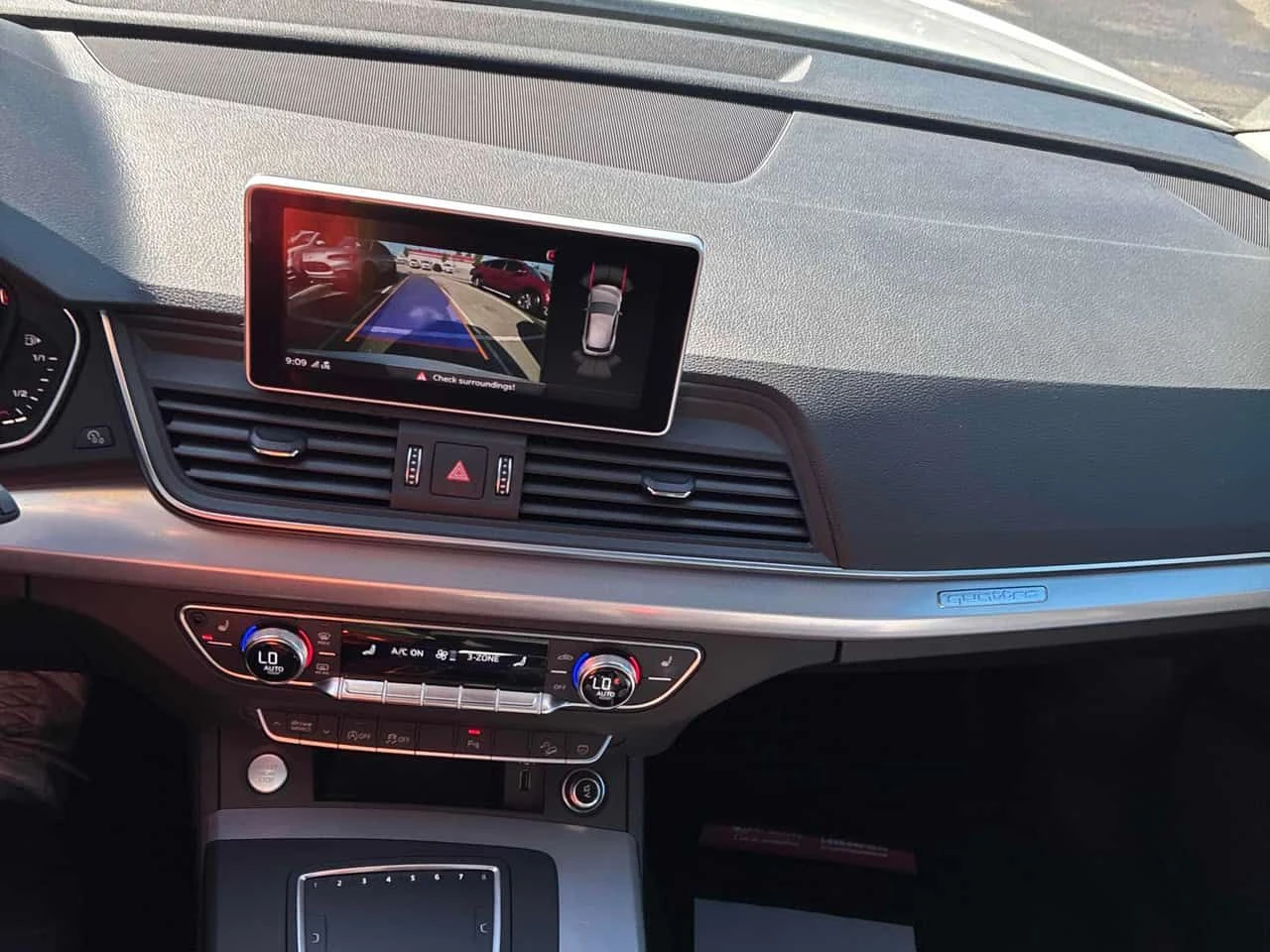 Audi Q5 Progressiv / CAMERA / ПОДГРЕВИ / АВТОКРЕДИТ , снимка 9 - Автомобили и джипове - 54961080