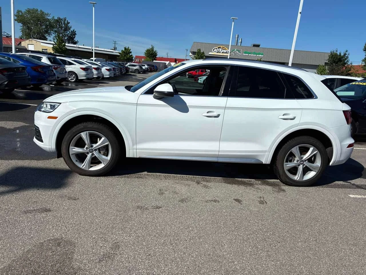 Audi Q5 Progressiv / CAMERA / ПОДГРЕВИ / АВТОКРЕДИТ , снимка 2 - Автомобили и джипове - 54961080
