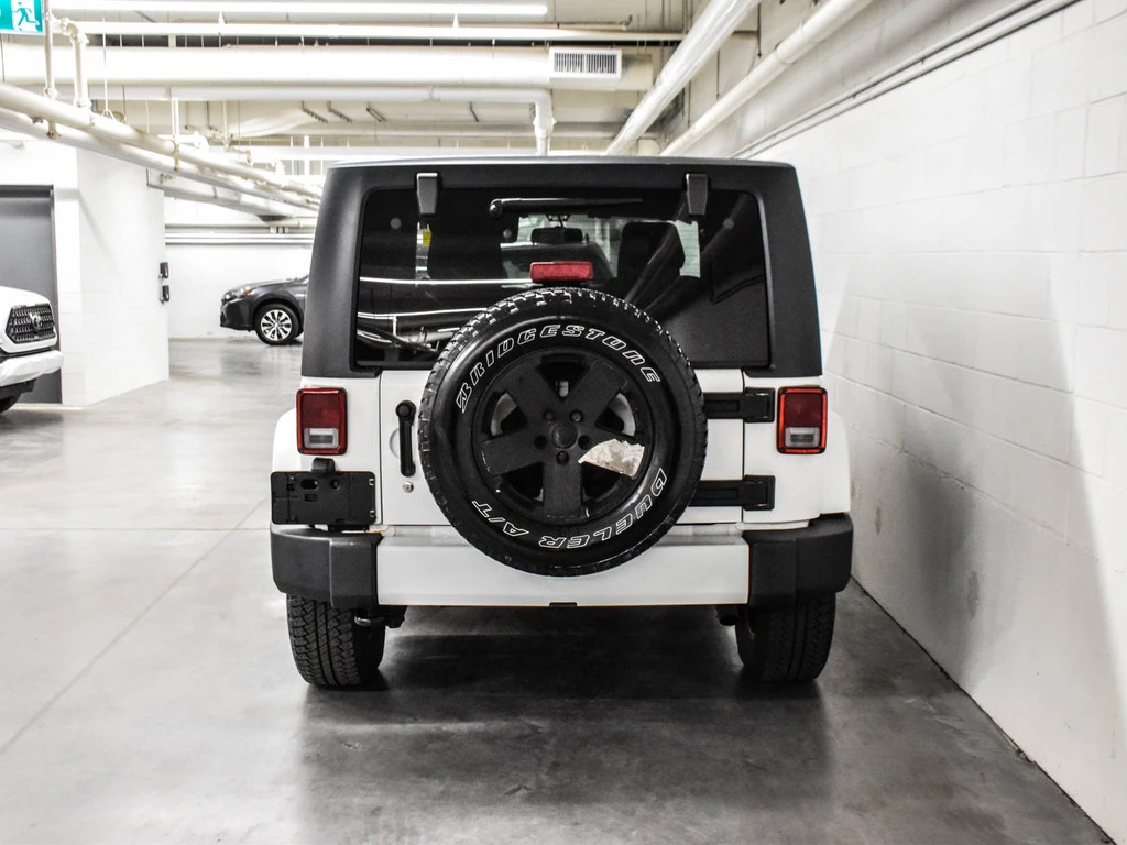 Jeep Wrangler  Sahara 4WD, снимка 7 - Автомобили и джипове - 55009306