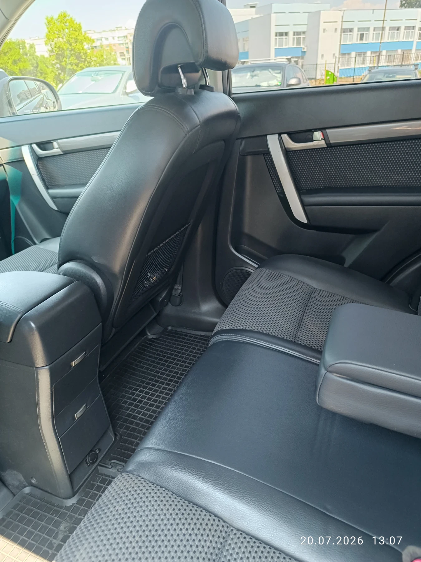 Chevrolet Captiva 2.4 Бензин/газ, снимка 4 - Автомобили и джипове - 55391674