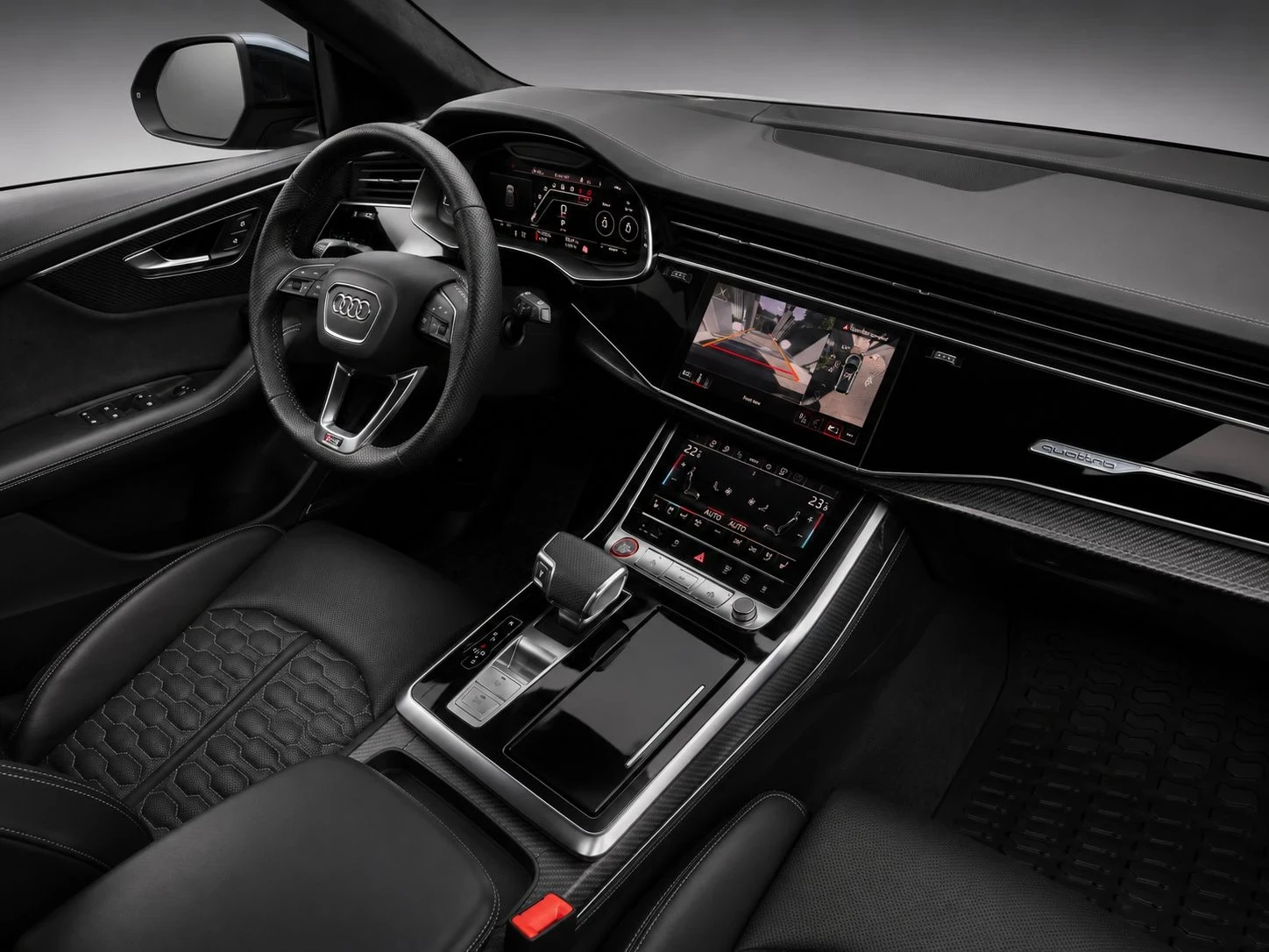 Audi RSQ8 Очакван Внос/ CERAMIC / CARBON / BANG & OLUF, снимка 6 - Автомобили и джипове - 55590311