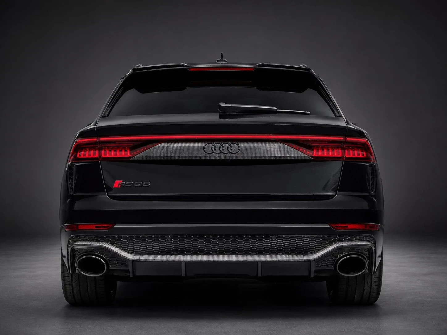 Audi RSQ8 Очакван Внос/ CERAMIC / CARBON / BANG & OLUF, снимка 2 - Автомобили и джипове - 55590311