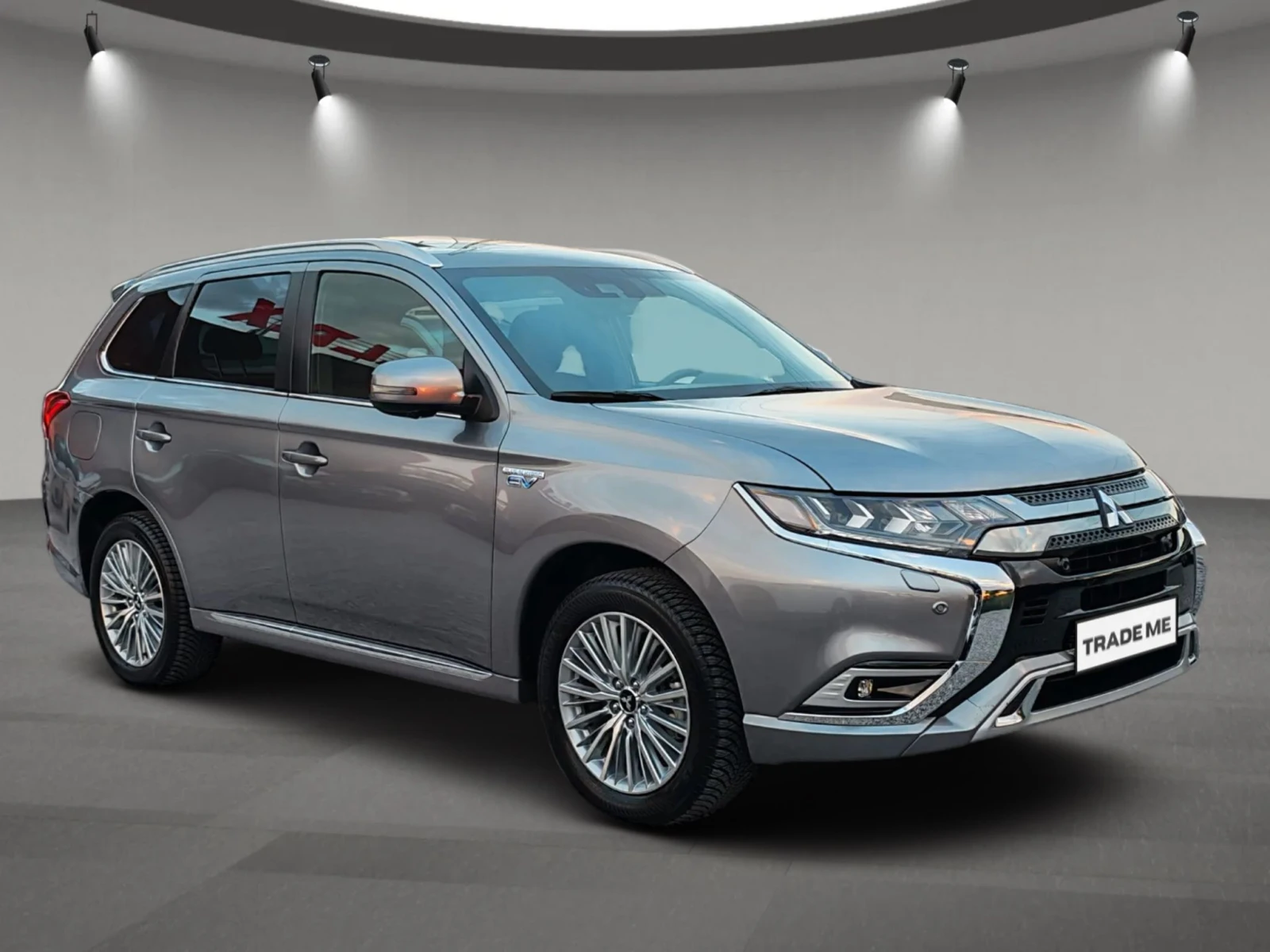 Mitsubishi Outlander Diamond+ /4x4/PHEV/140хл.км/ПЪЛНА СЕРВИЗНА ИСТОРИЯ, снимка 3 - Автомобили и джипове - 55870658