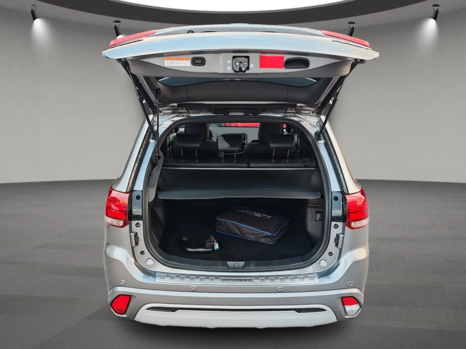 Mitsubishi Outlander Diamond+ /4x4/PHEV/140хл.км/ПЪЛНА СЕРВИЗНА ИСТОРИЯ, снимка 8 - Автомобили и джипове - 55870658