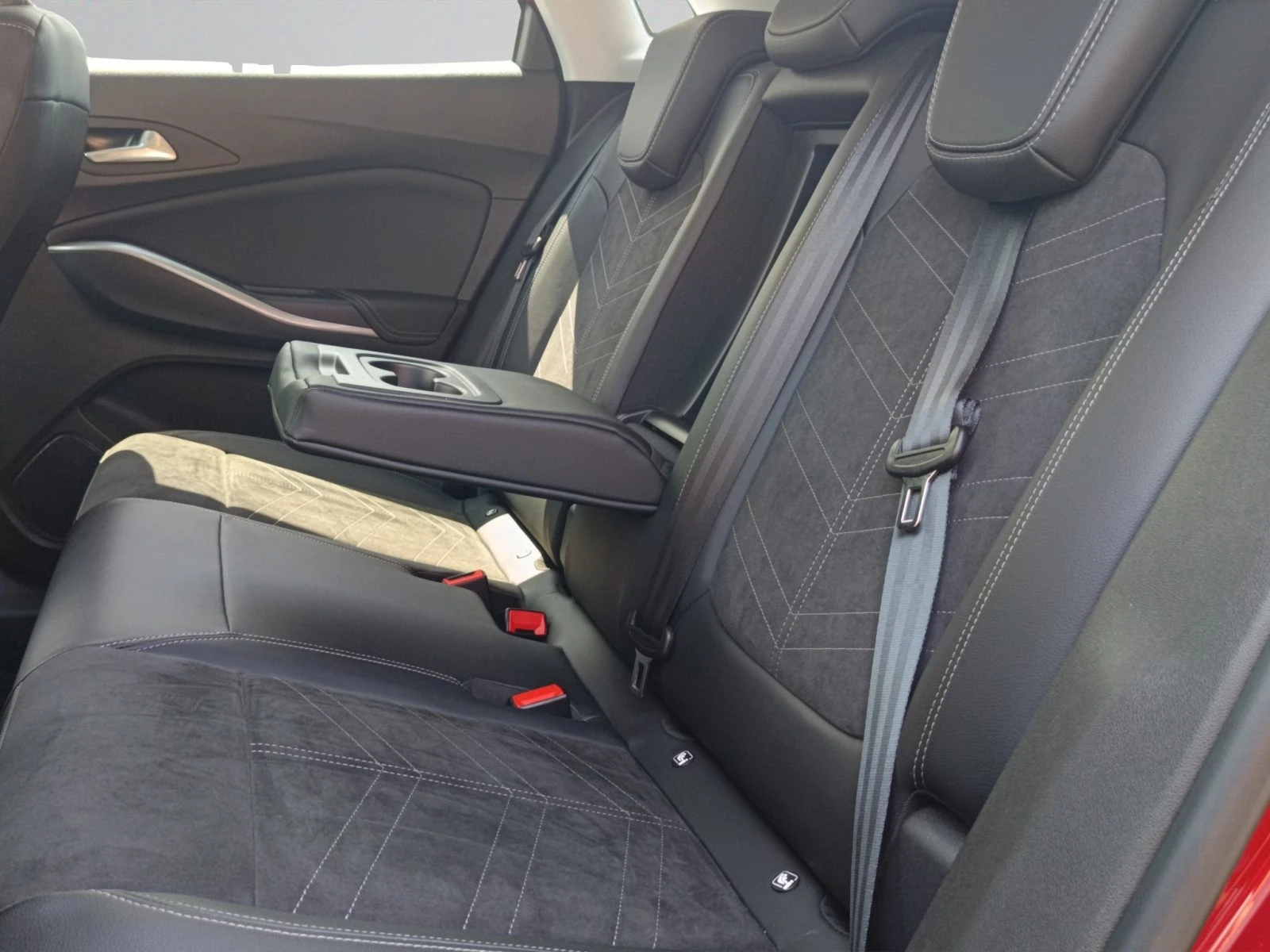 Opel Grandland X GS//2302116 | Mobile.bg � ����������� 15